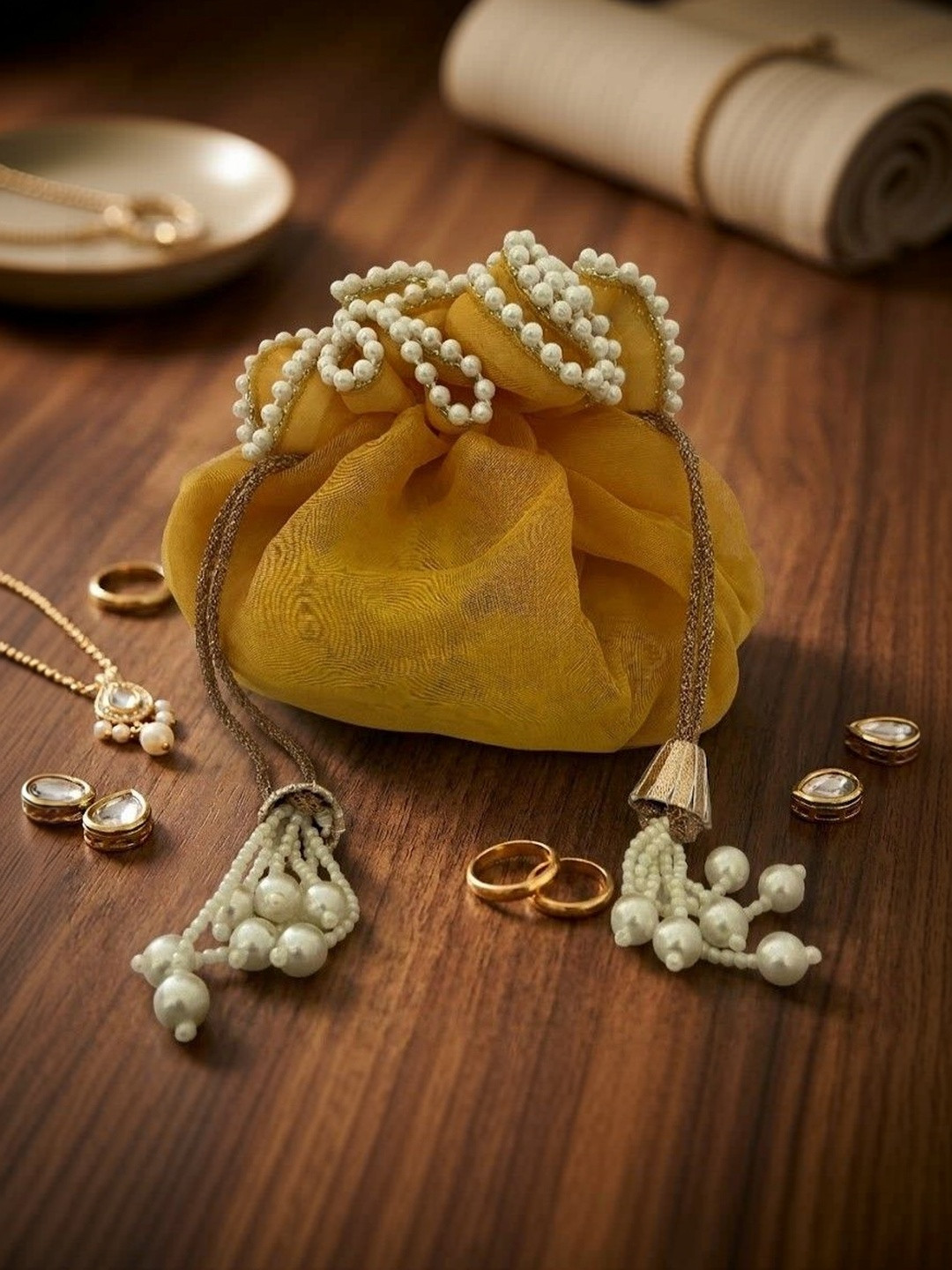 BYRA Potli Clutch