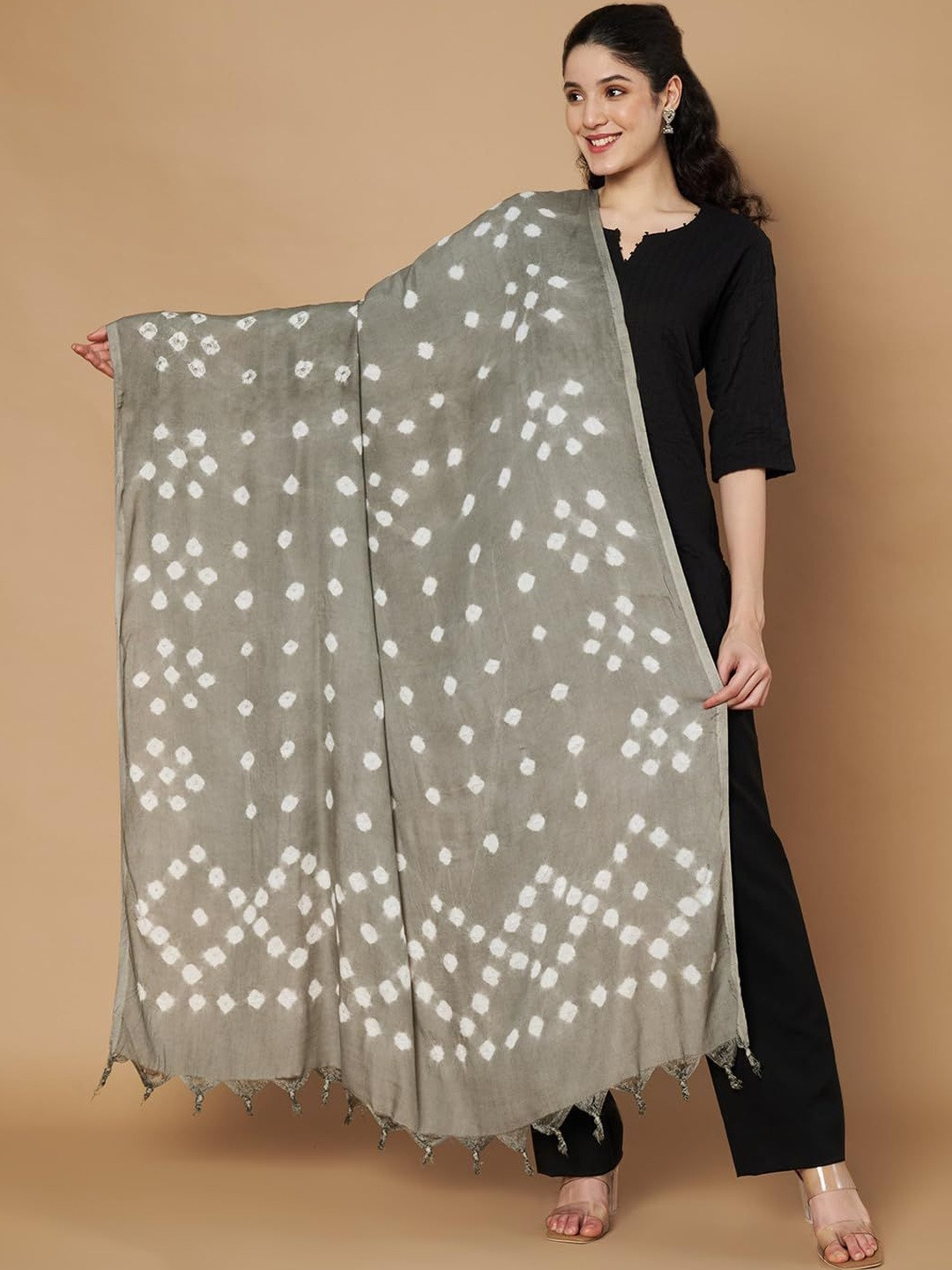 AKSHADEEP Printed Viscose Rayon Bandhani Dupatta