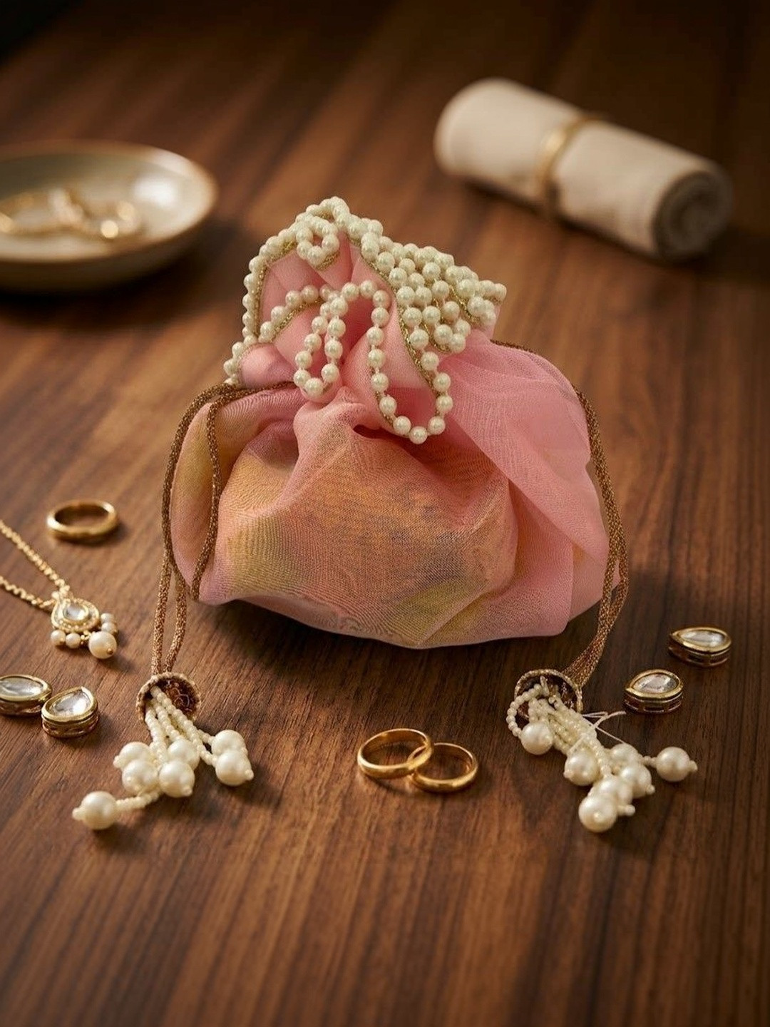 BYRA Potli Clutch