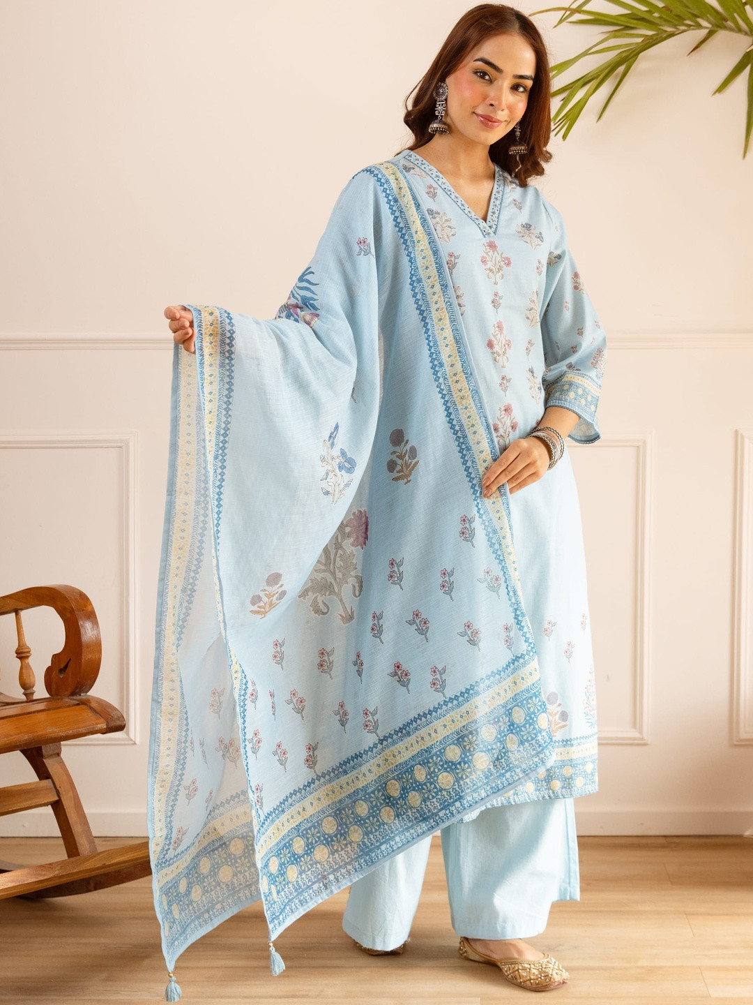 HERE&NOW Women Floral Regular Beads and Stones Linen Kurta with Palazzos & With Dupatta