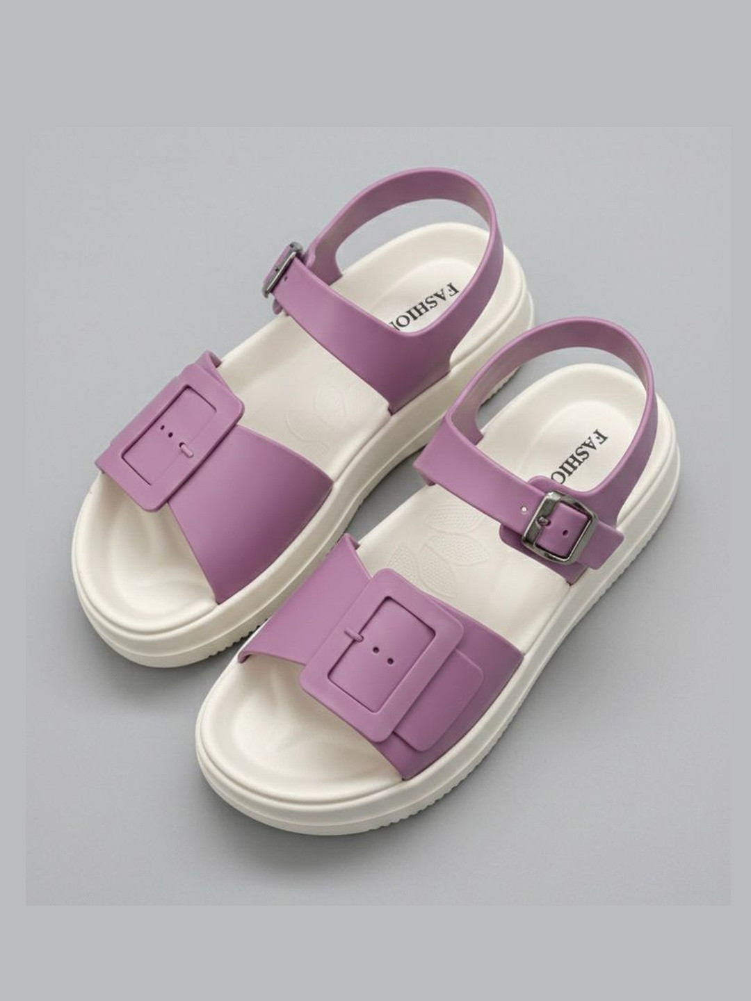 glitchez Women Colourblocked EVA Clogs