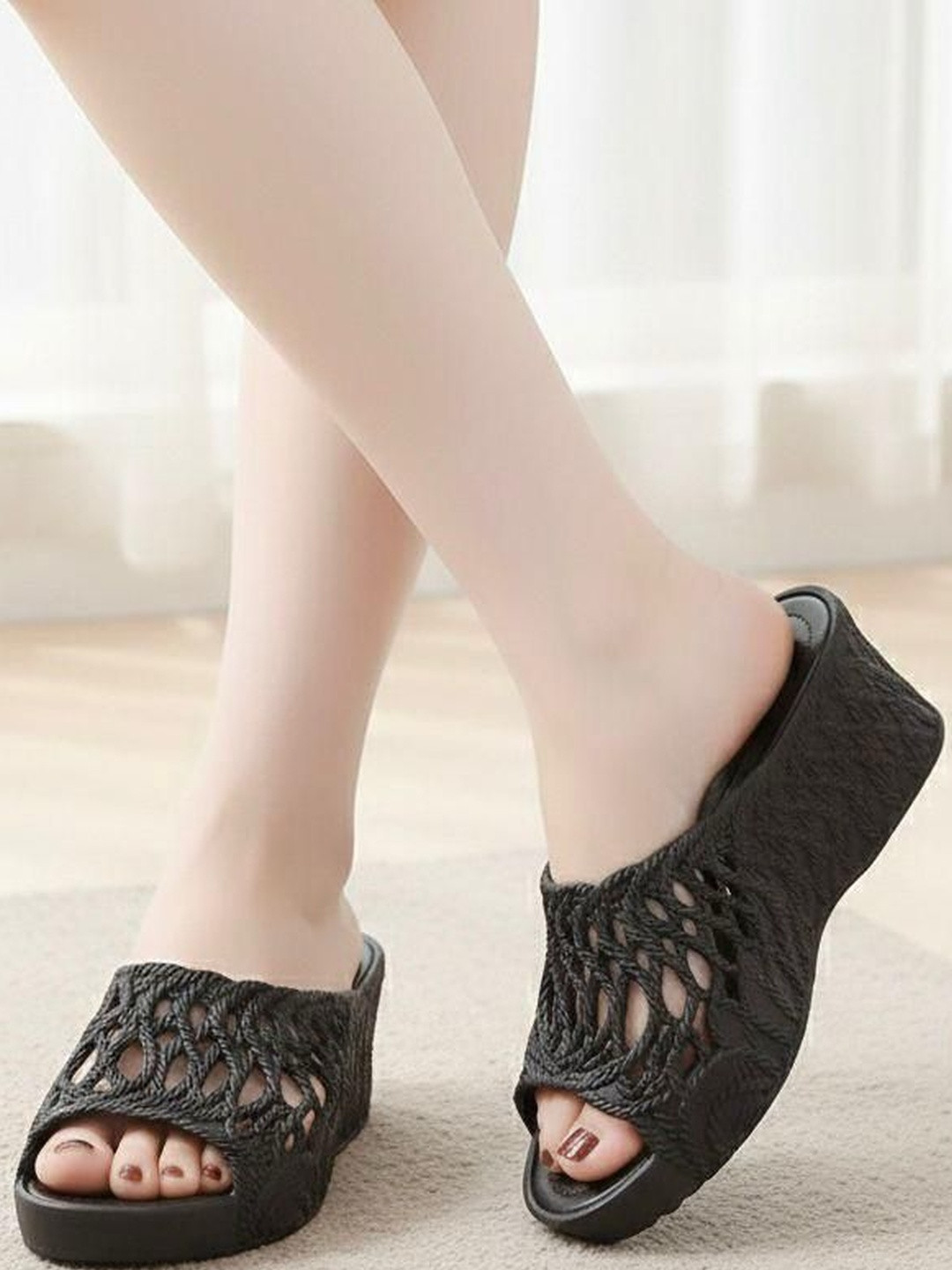 LNT FASHION Women Slip-On
