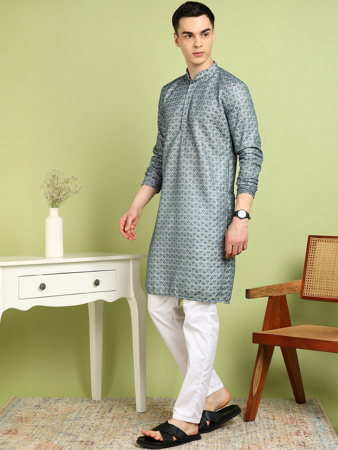 FUBAR Men Embroidered Regular Kurta with Pyjamas