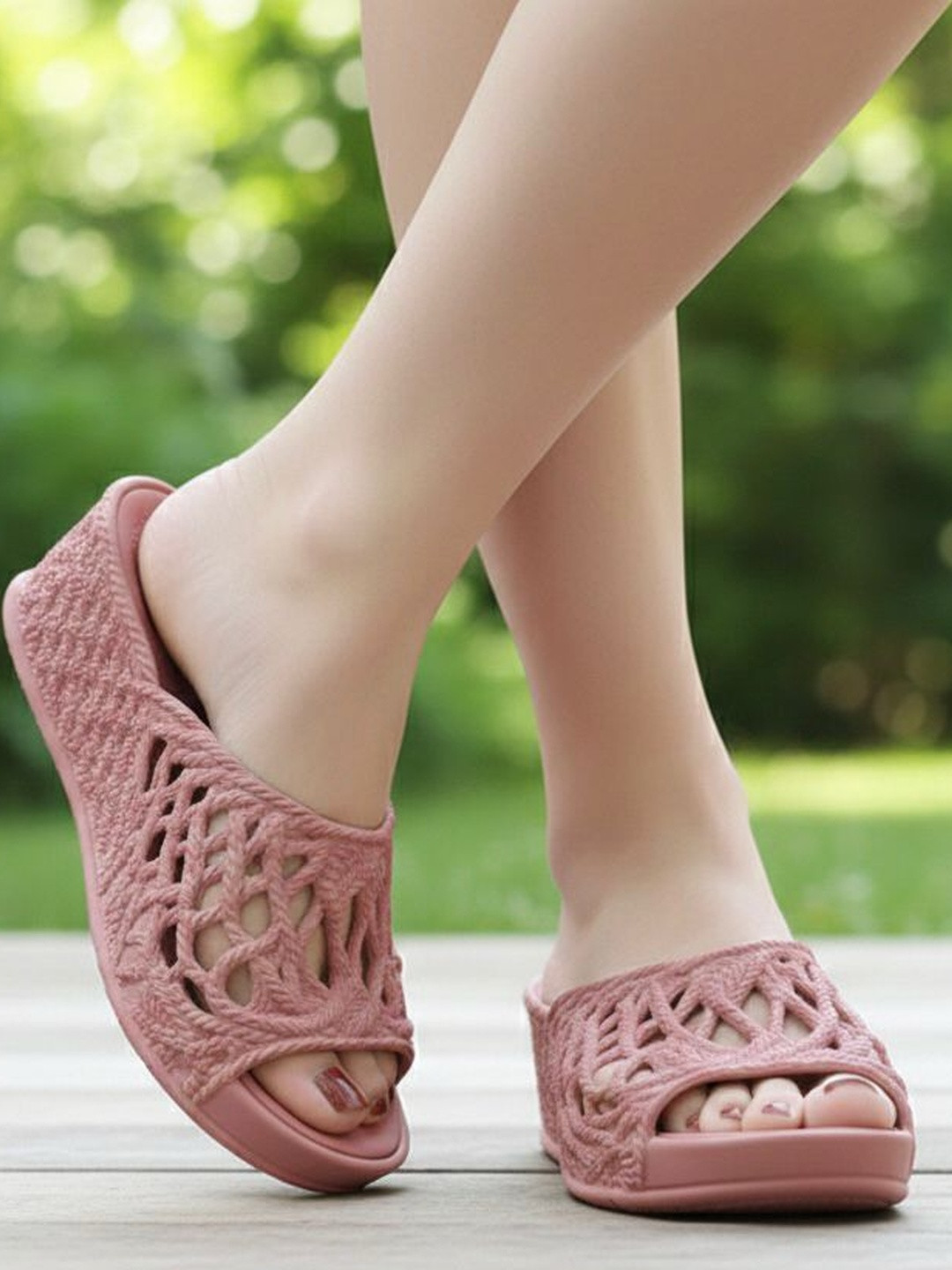 LNT FASHION Women Slip-On