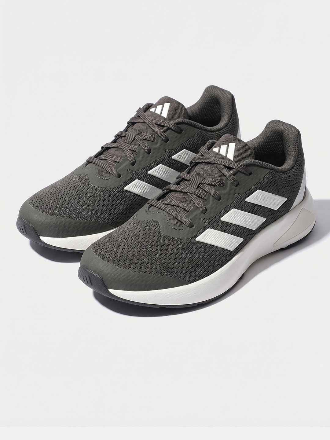 ADIDAS Grip-Ed Run M - Image 1