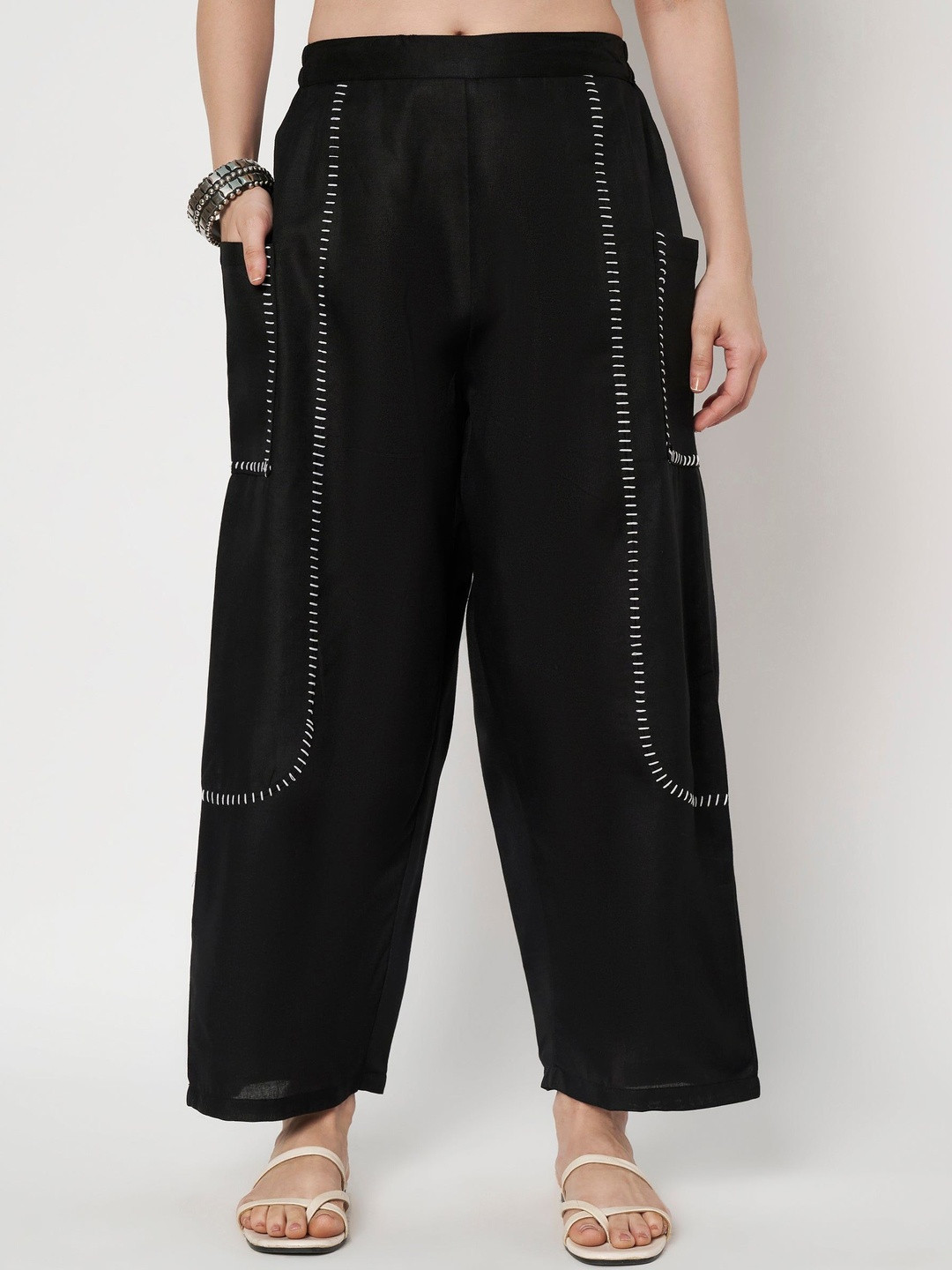 9rasa Women Loose Fit Embroidered Harem Pants