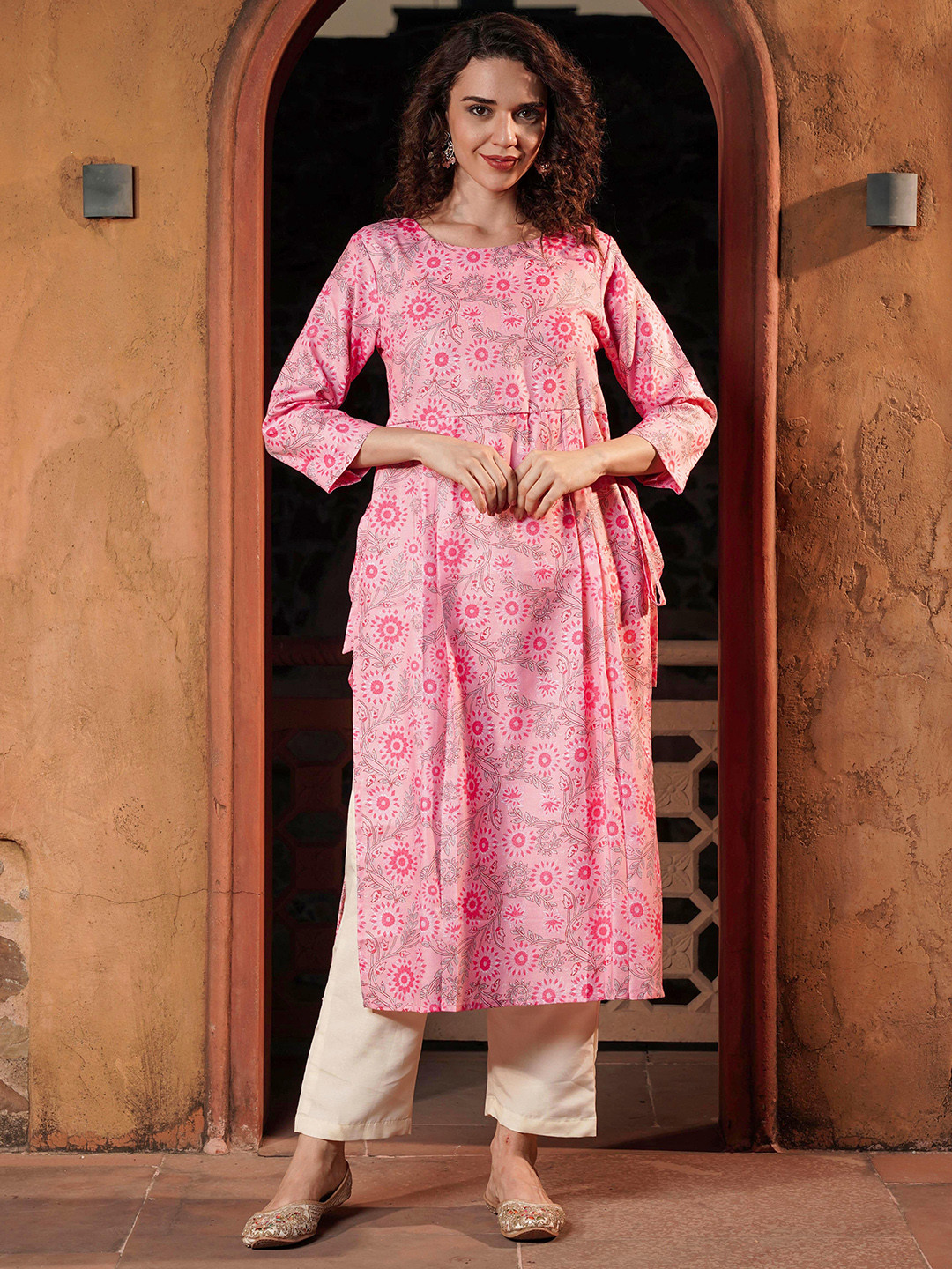 Navlik Floral Printed Boat Neck Kurti