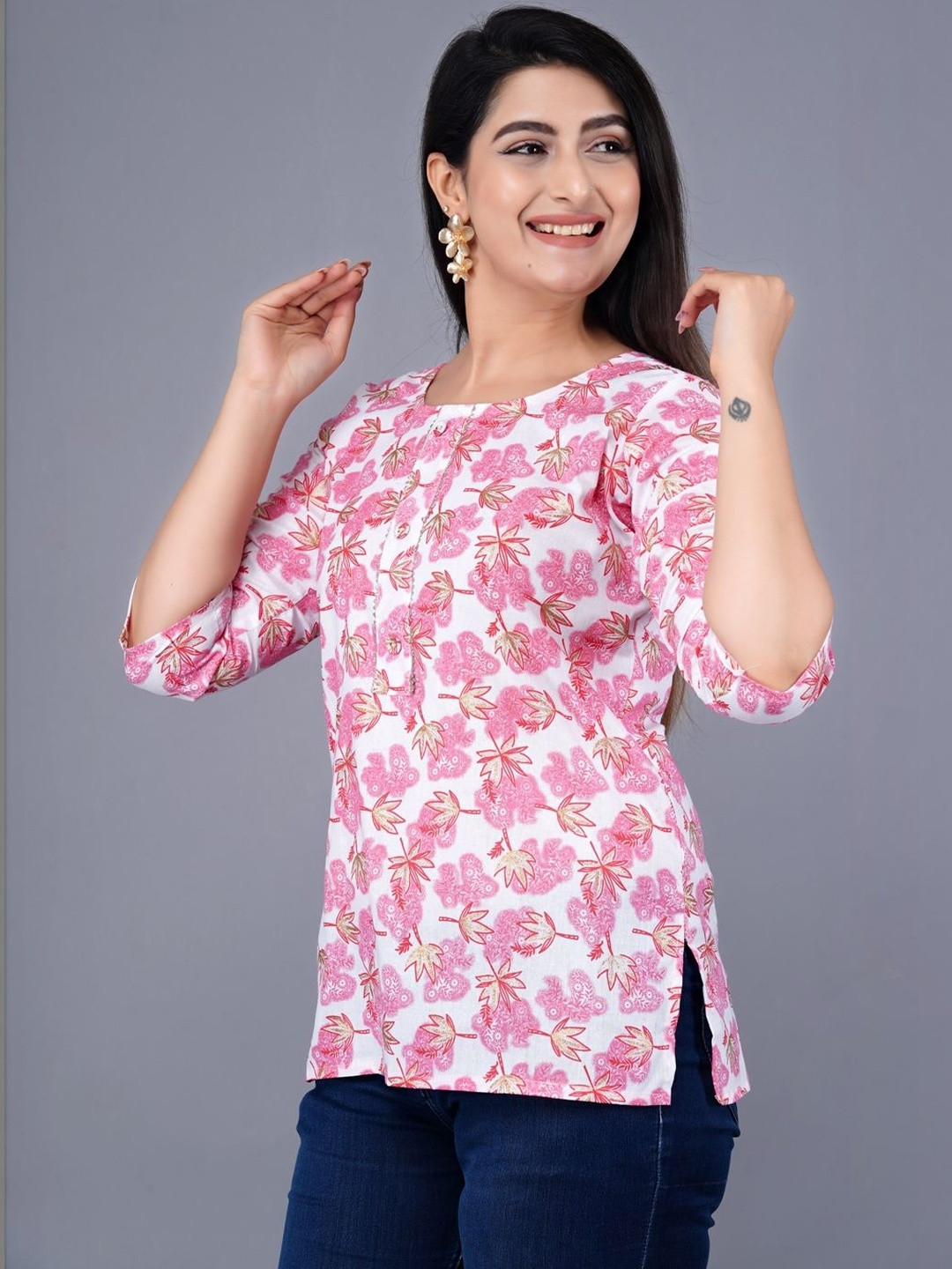 Visaru Floral Printed V-Neck Kurti