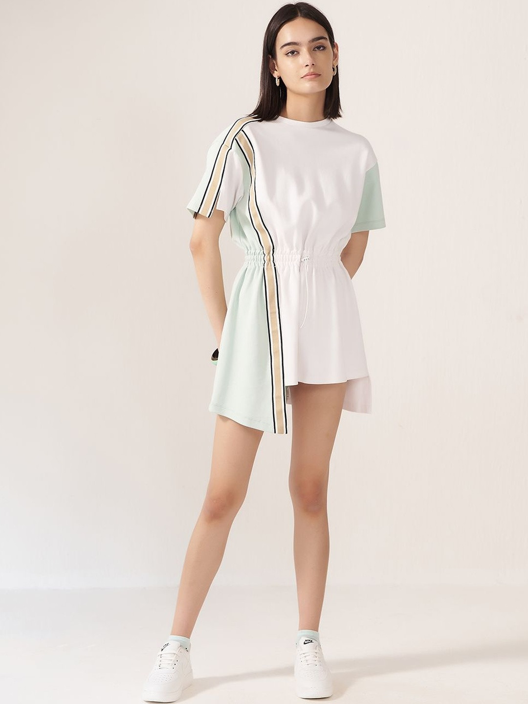 Muvazo Urban Drift Tier Dresses