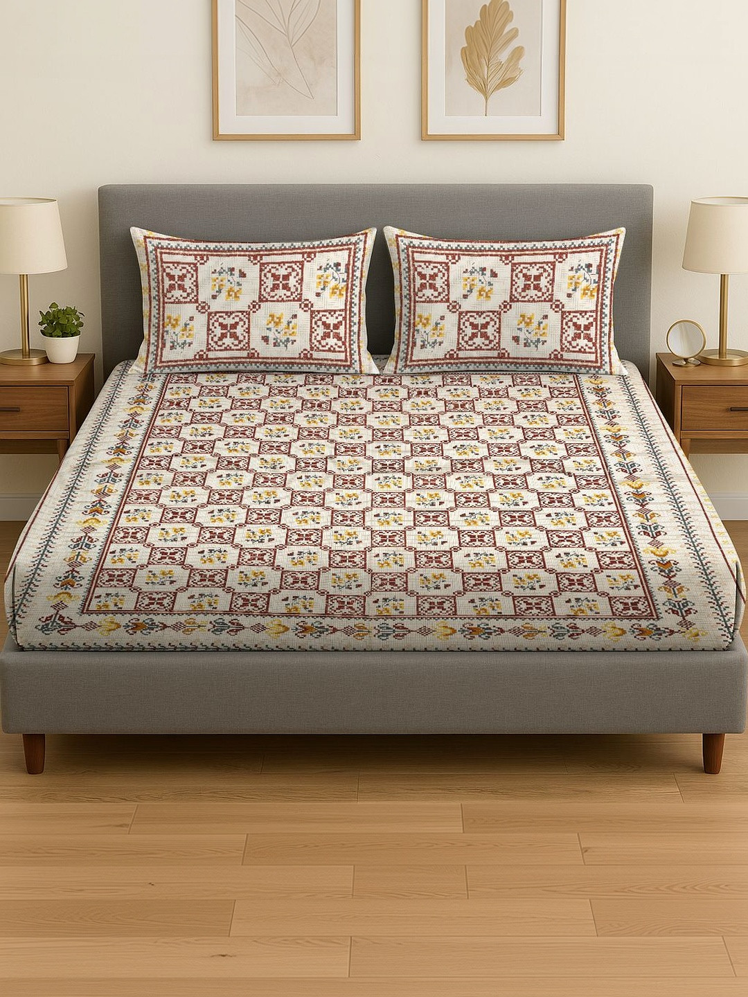 Spangle Cream-Coloured King Bedsheet with 2 Pillow Covers
