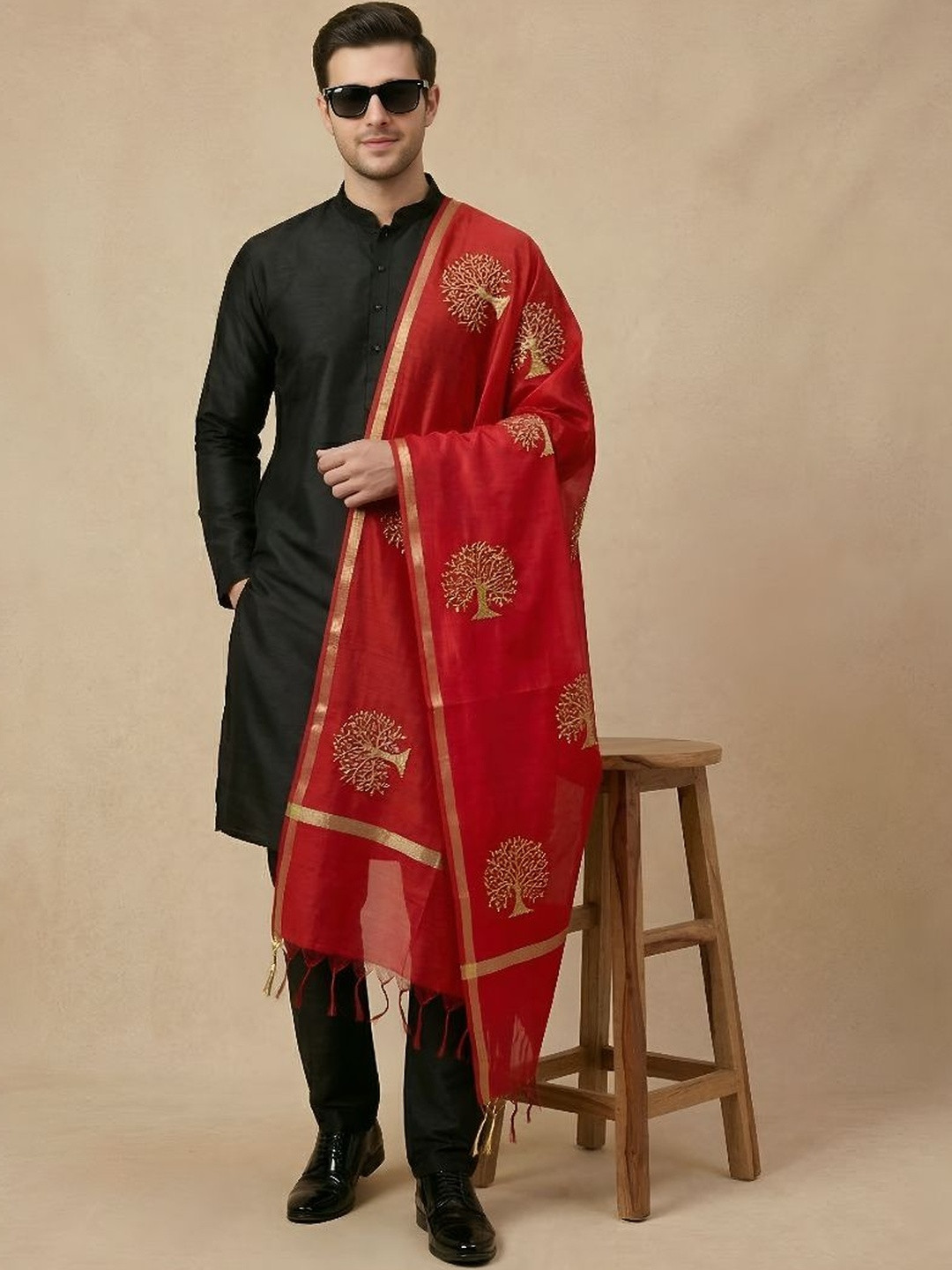 MUFFLY Men Woven Design Dupatta with Zari