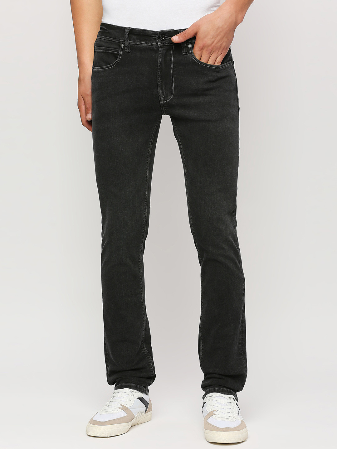 Pepe Jeans Men Slim Fit Clean Look Stretchable Jeans