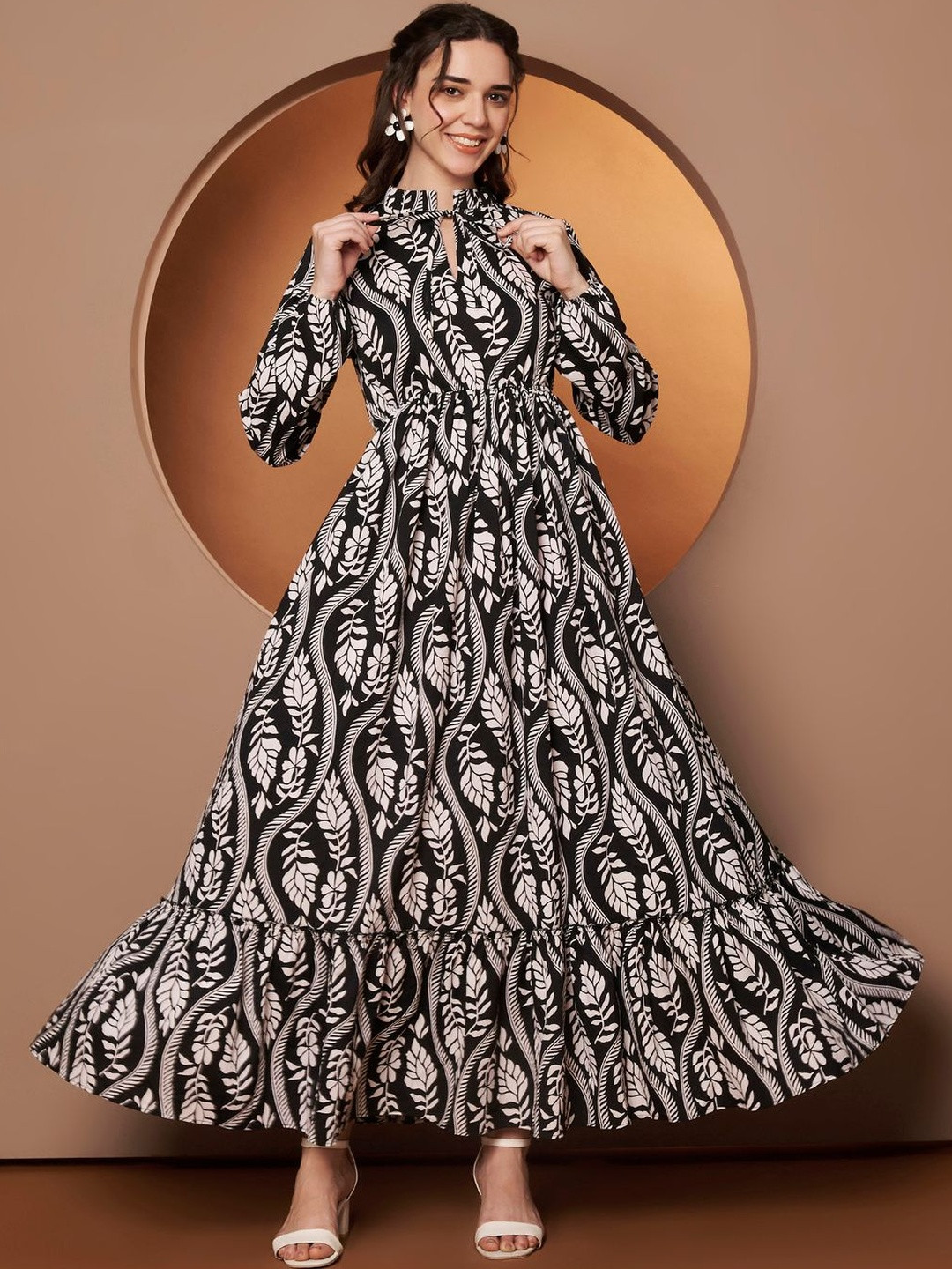 LookShine Floral Print Applique A-Line Maxi Dress