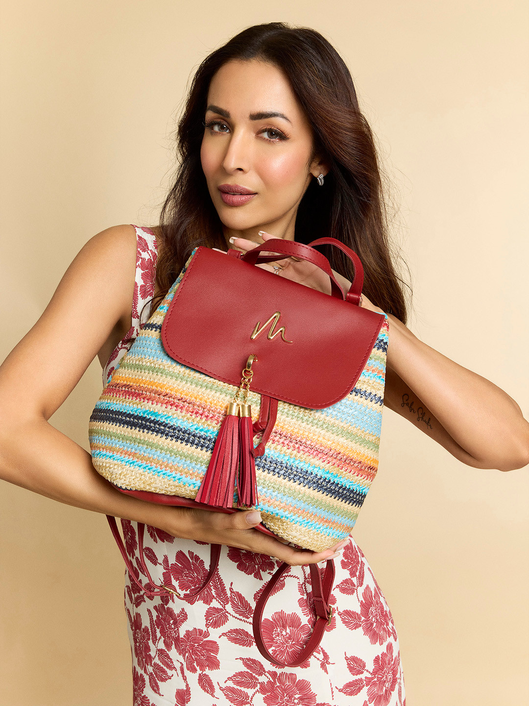 MAEJOY Women Multicolor Stripe Raffia Backpack