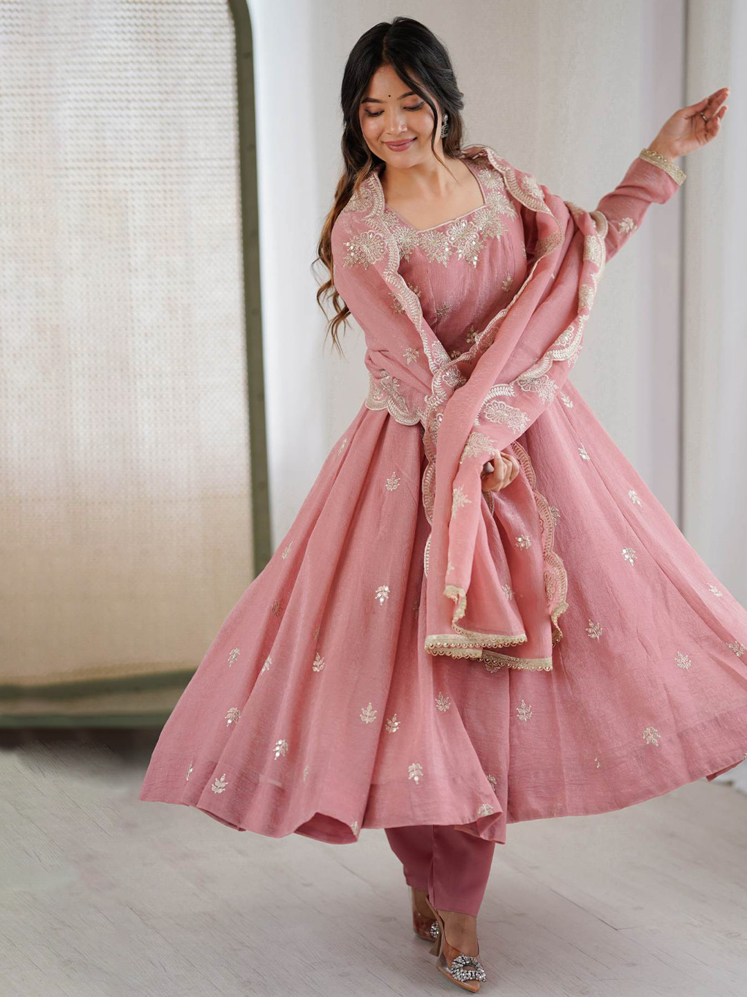 KHODI LIFESTYLE Women Ethnic Motifs Embroidered Panelled Kurta with Trousers & With Dupatta