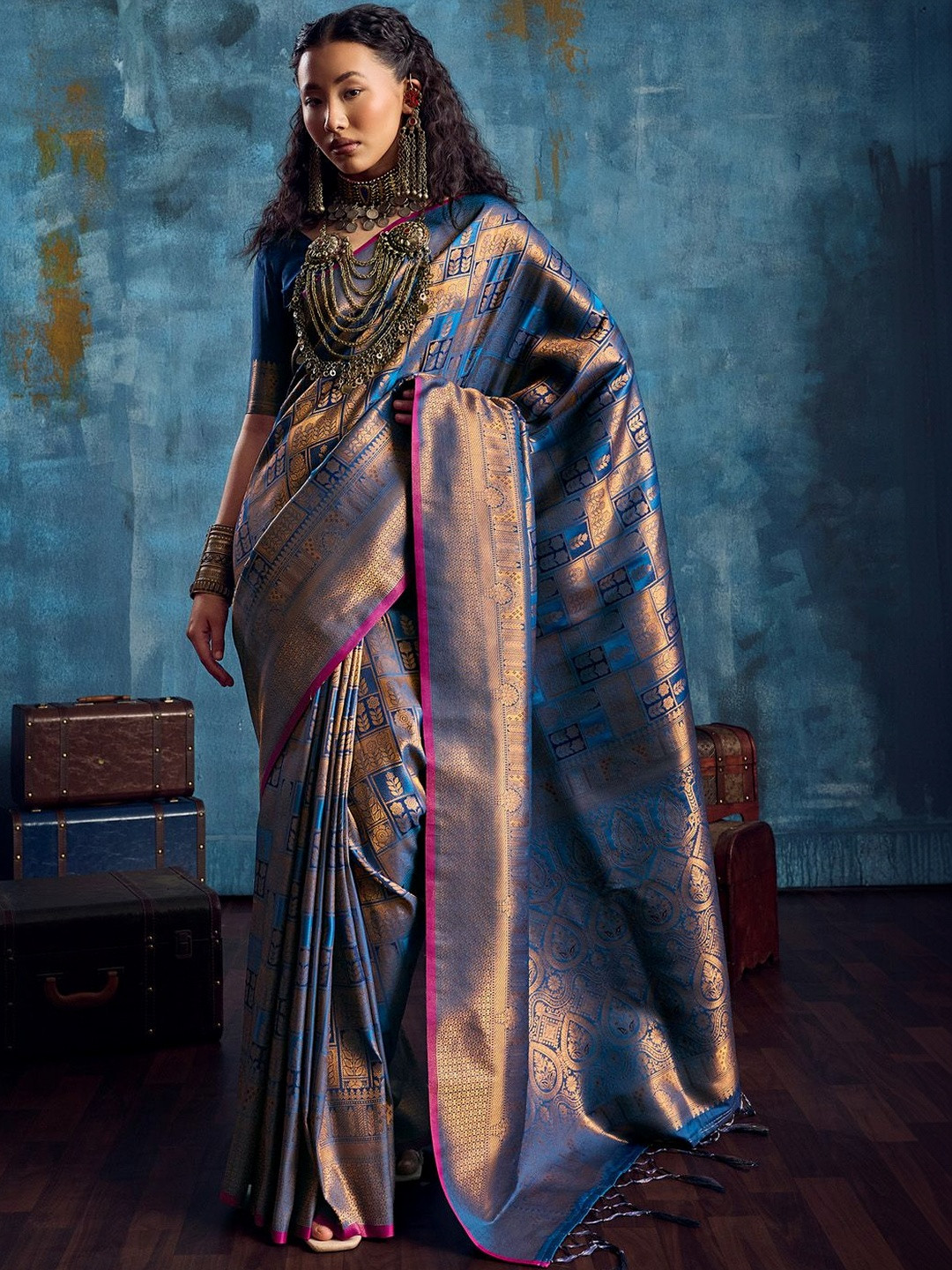 House of Pataudi Woven Design Kanjeevaram Saree with Blouse Piece