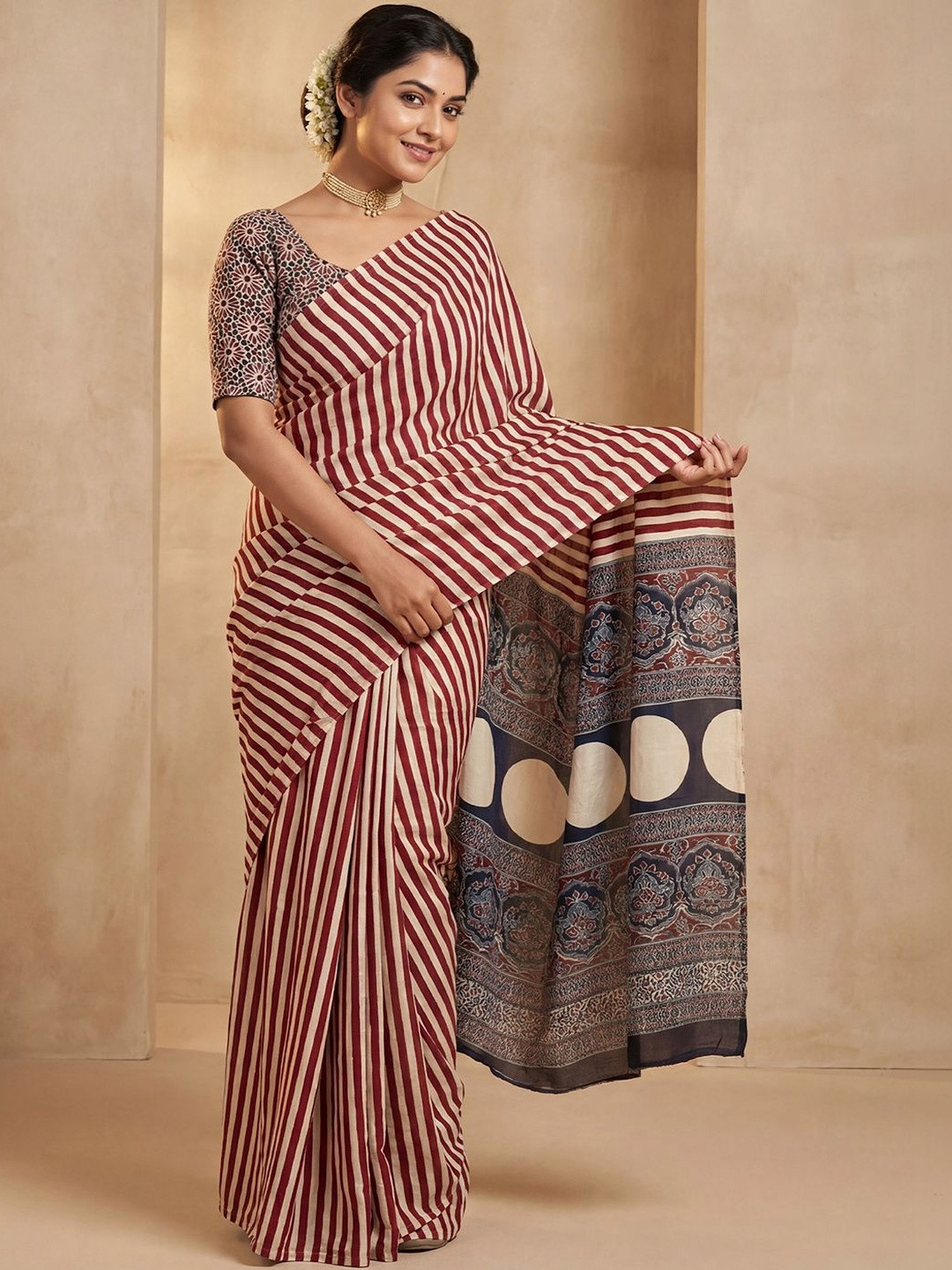 Anouk Rustic Striped Crepe Saree With Blouse Piece