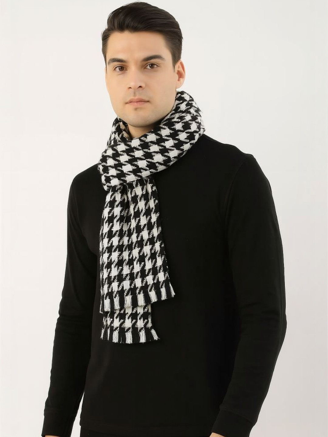 ESSENTIELE Men Acrylic Mufflers
