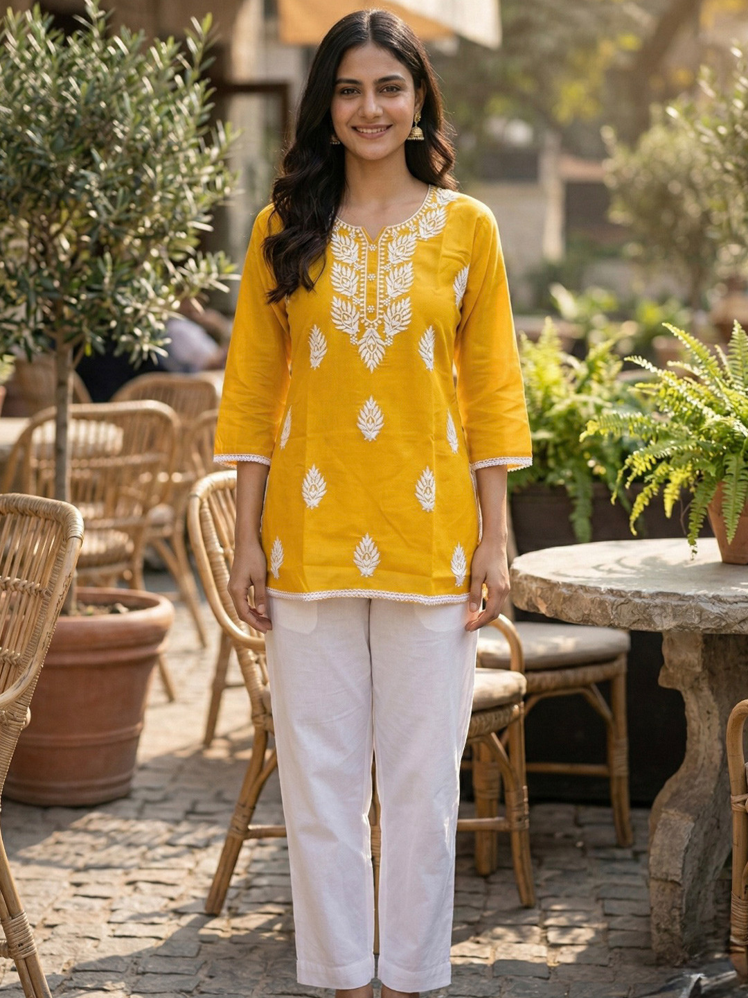 ZIVRAA Ethnic Motifs Embroidered Chikankari Chikankari Kurti