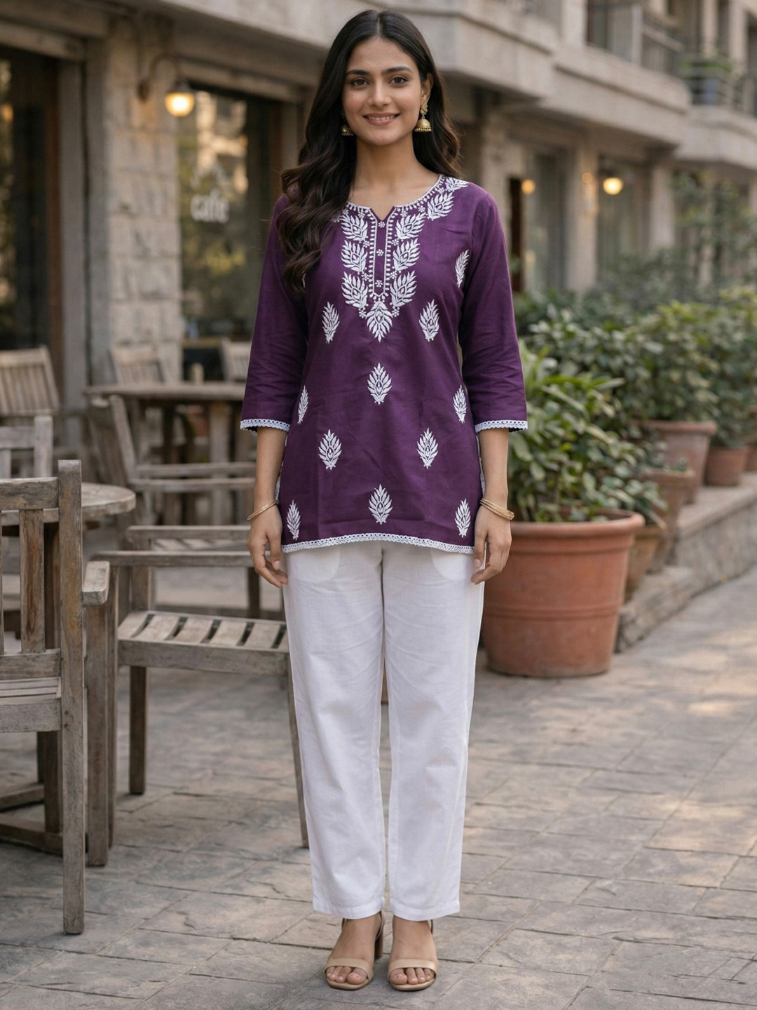 ZIVRAA Embroidered V-Neck Thread Work Thread Work Kurti