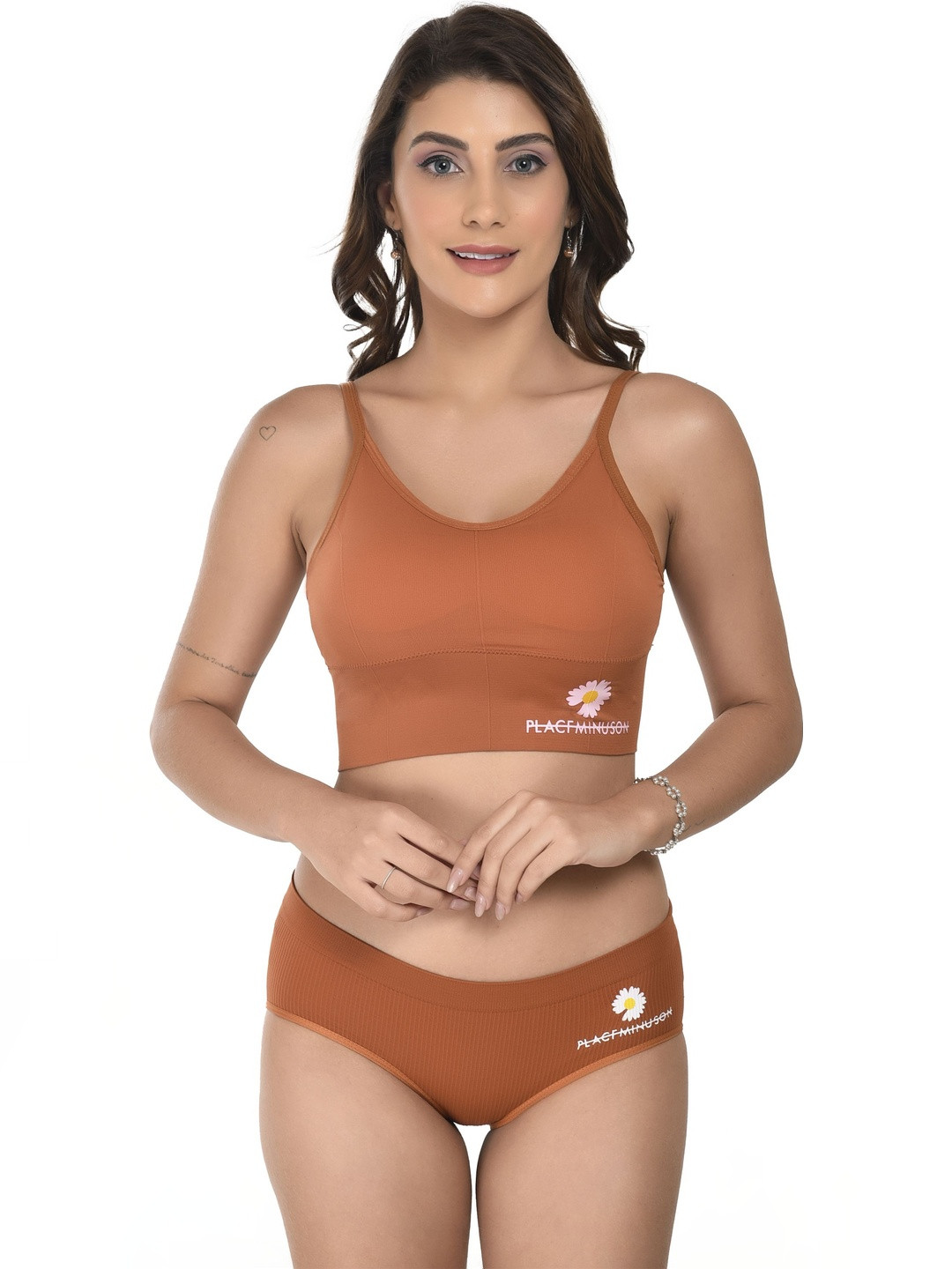 UNITRUST Lightly Padded and Non-Wired Mid-Rise Lingerie Set