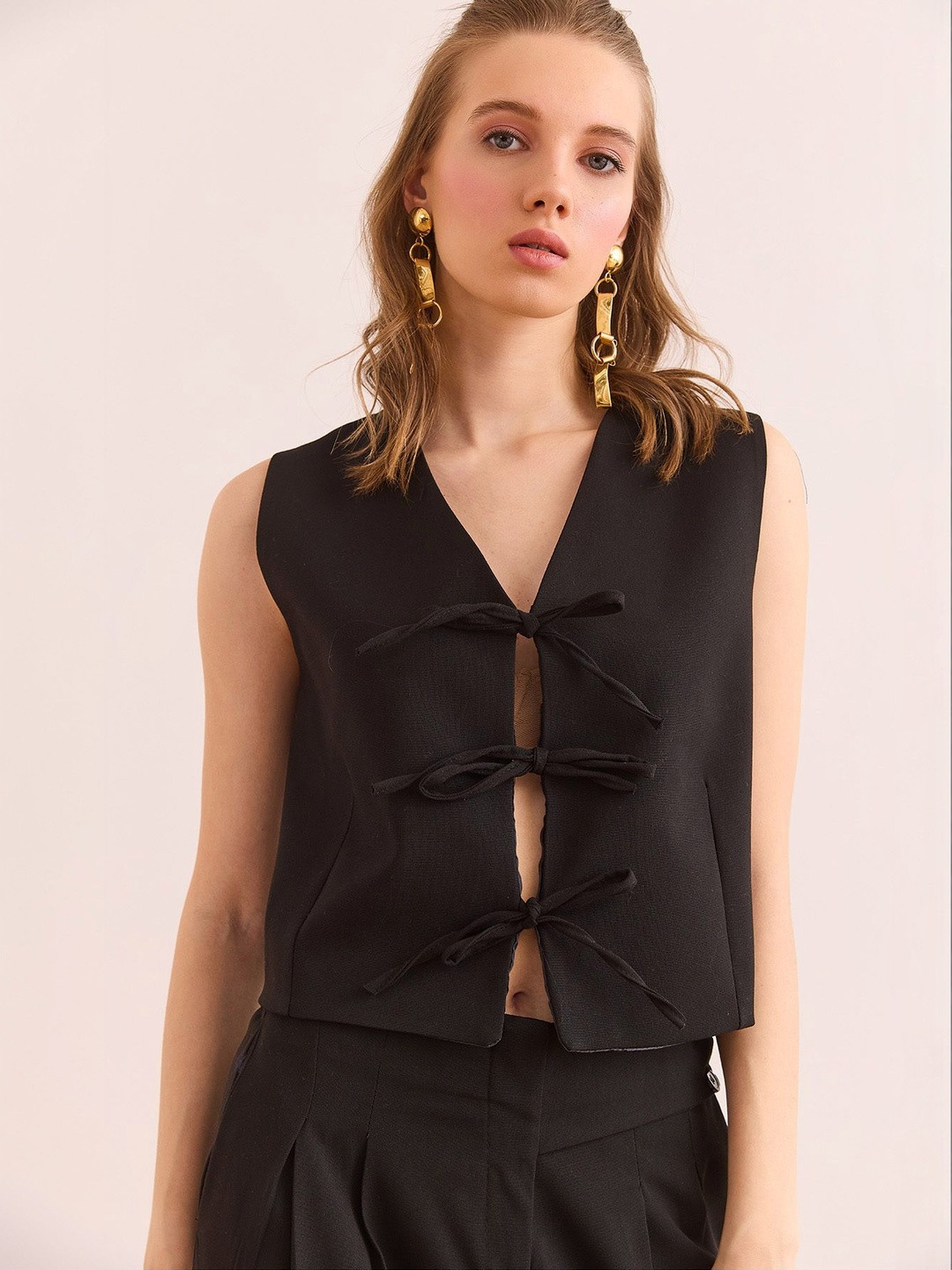 Olalook V-Neck Woven Casual Waistcoat