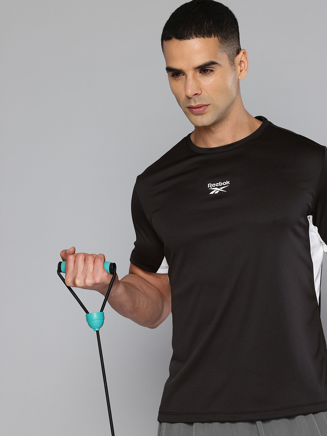 Reebok Brand Logo Print Detail Carrier Perf T-shirt