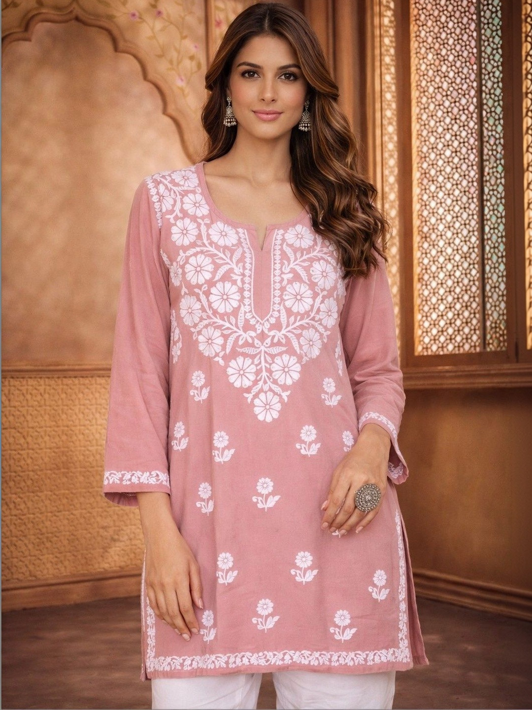 Sidhidata Floral Embroidered Chikankari Chikankari Kurti
