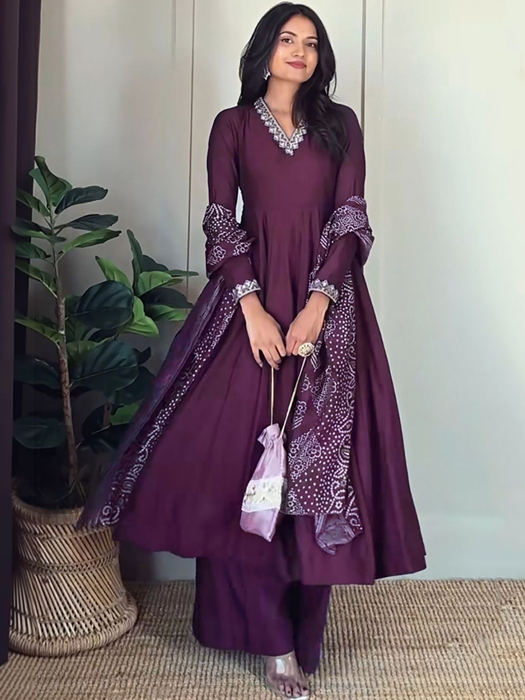 SIDDESHWARY FAB Women Ethnic Motifs Empire Thread Work Kurta with Palazzos & With Dupatta