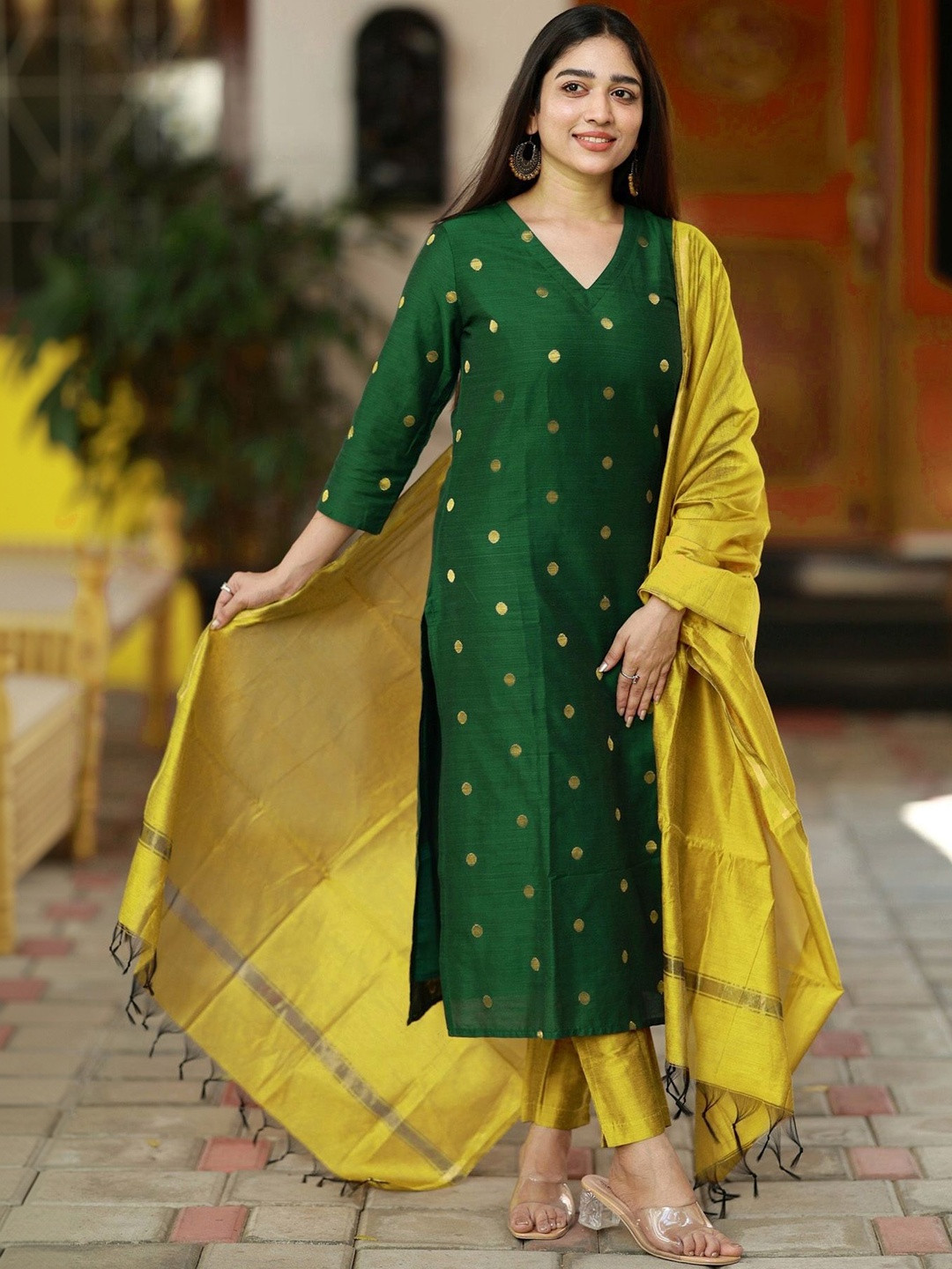 SIDDESHWARY FAB Women Ethnic Motifs Printed Regular Kurta with Trousers & With Dupatta