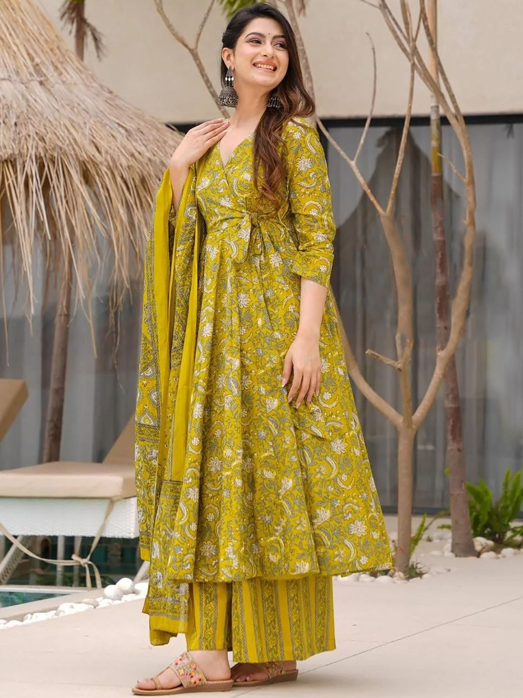 SIDDESHWARY FAB Women Ethnic Motifs Printed Angrakha Kurta with Palazzos & With Dupatta