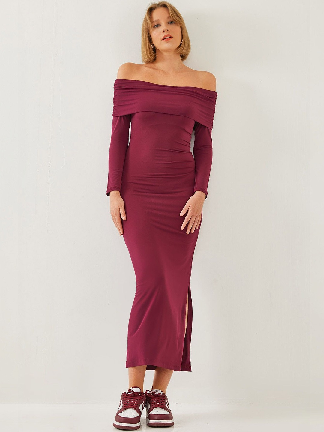 BIANCO LUCCI Off-Shoulder Bodycon Maxi Dress