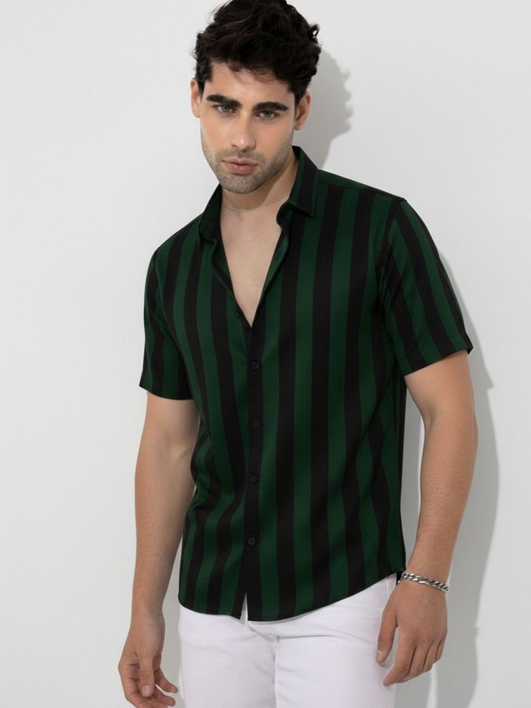 TIGER SNAKE Men Striped Spread Collar Short Sleeves Shirt
