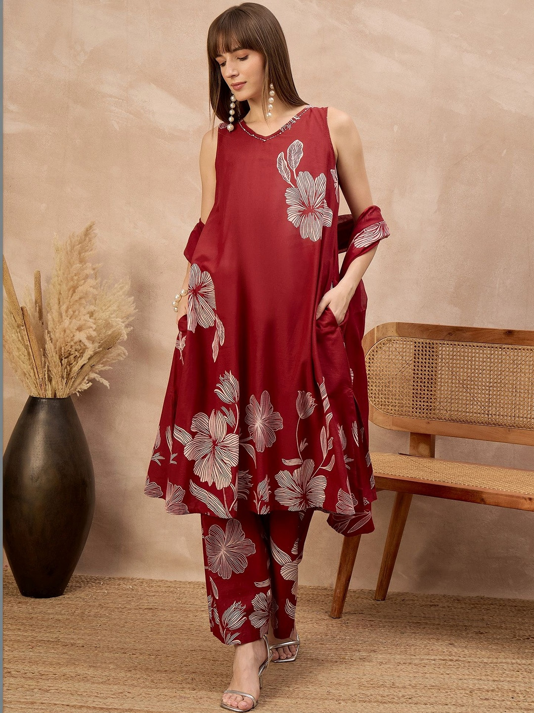 all about you Women Floral Printed Regular Pure Cotton Kurta with Trousers & With Dupatta