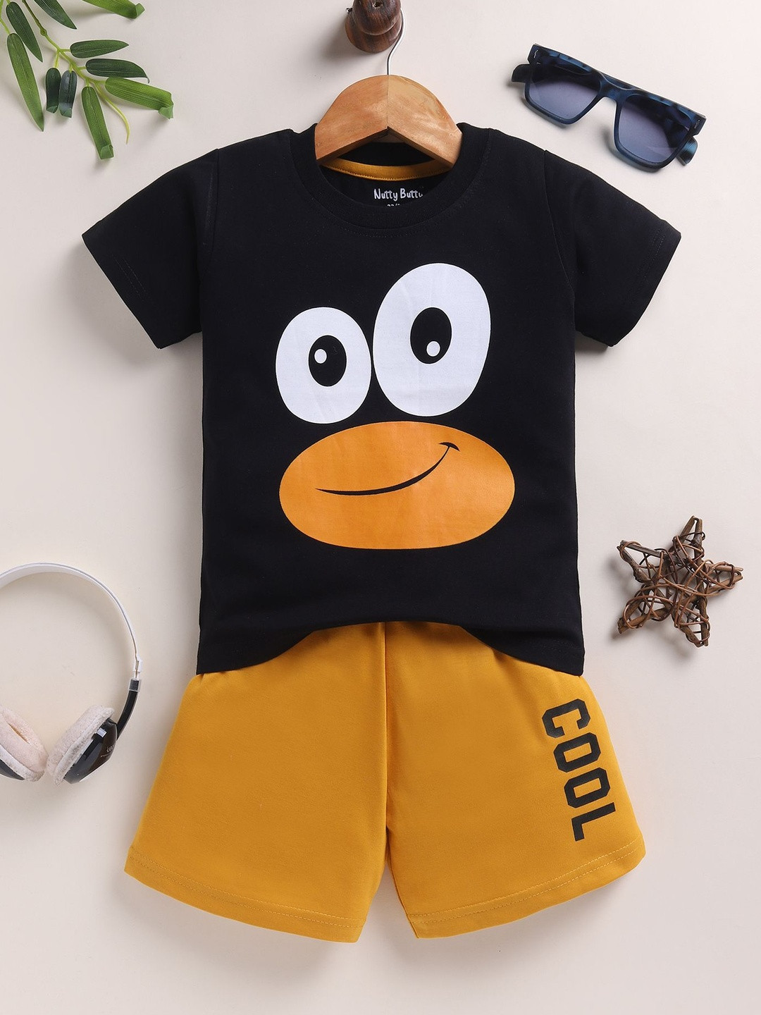 NUTTY BUTTY Boys Printed Round Neck T-shirt with Shorts