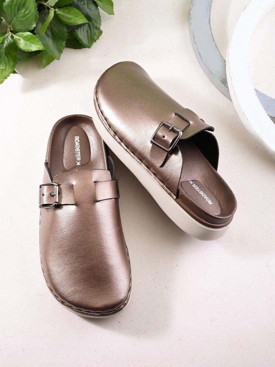 The Roadster Lifestyle Co. Women Round Toe Slip-On Mules