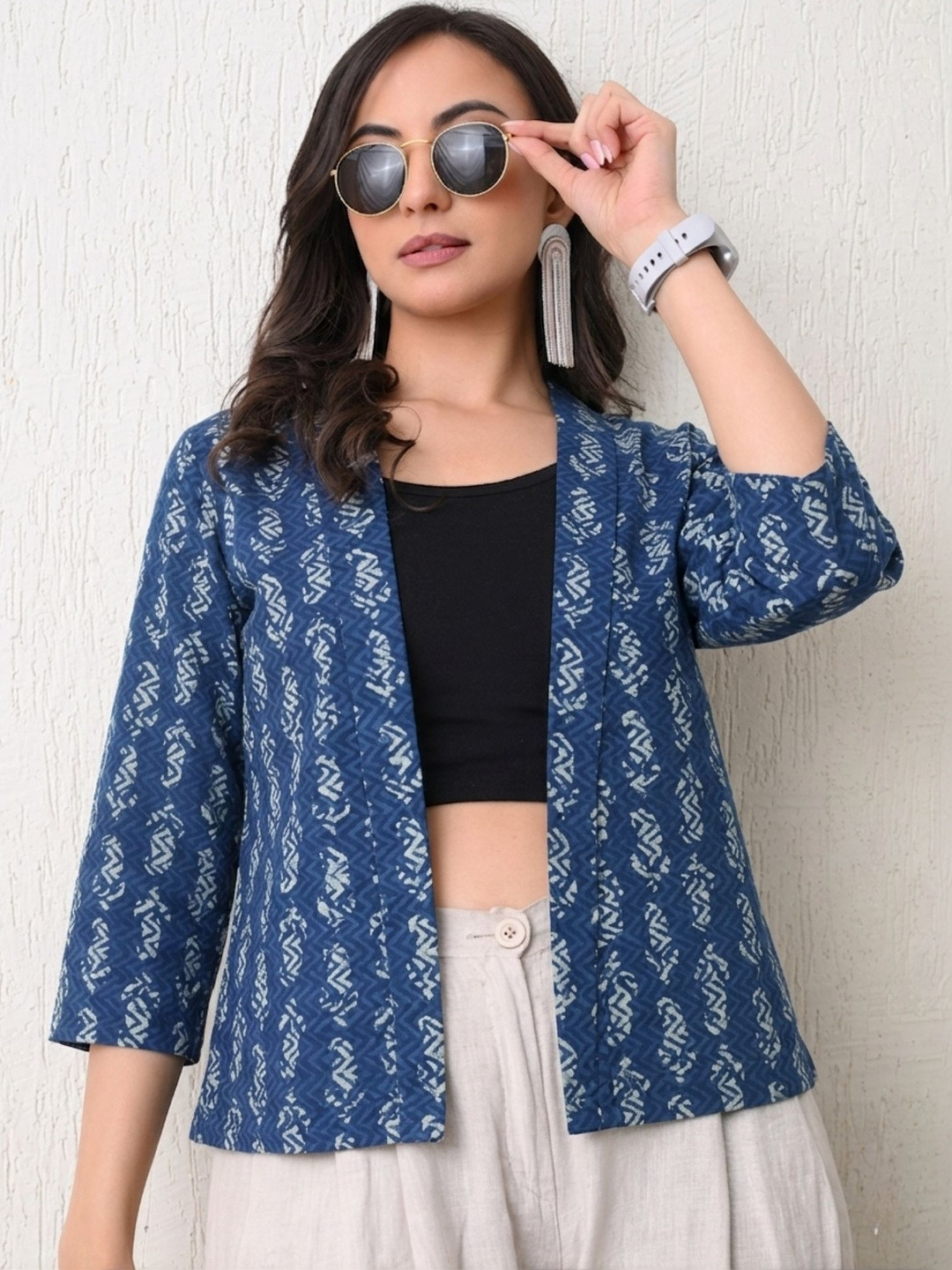DECKEDUP Women Shrug