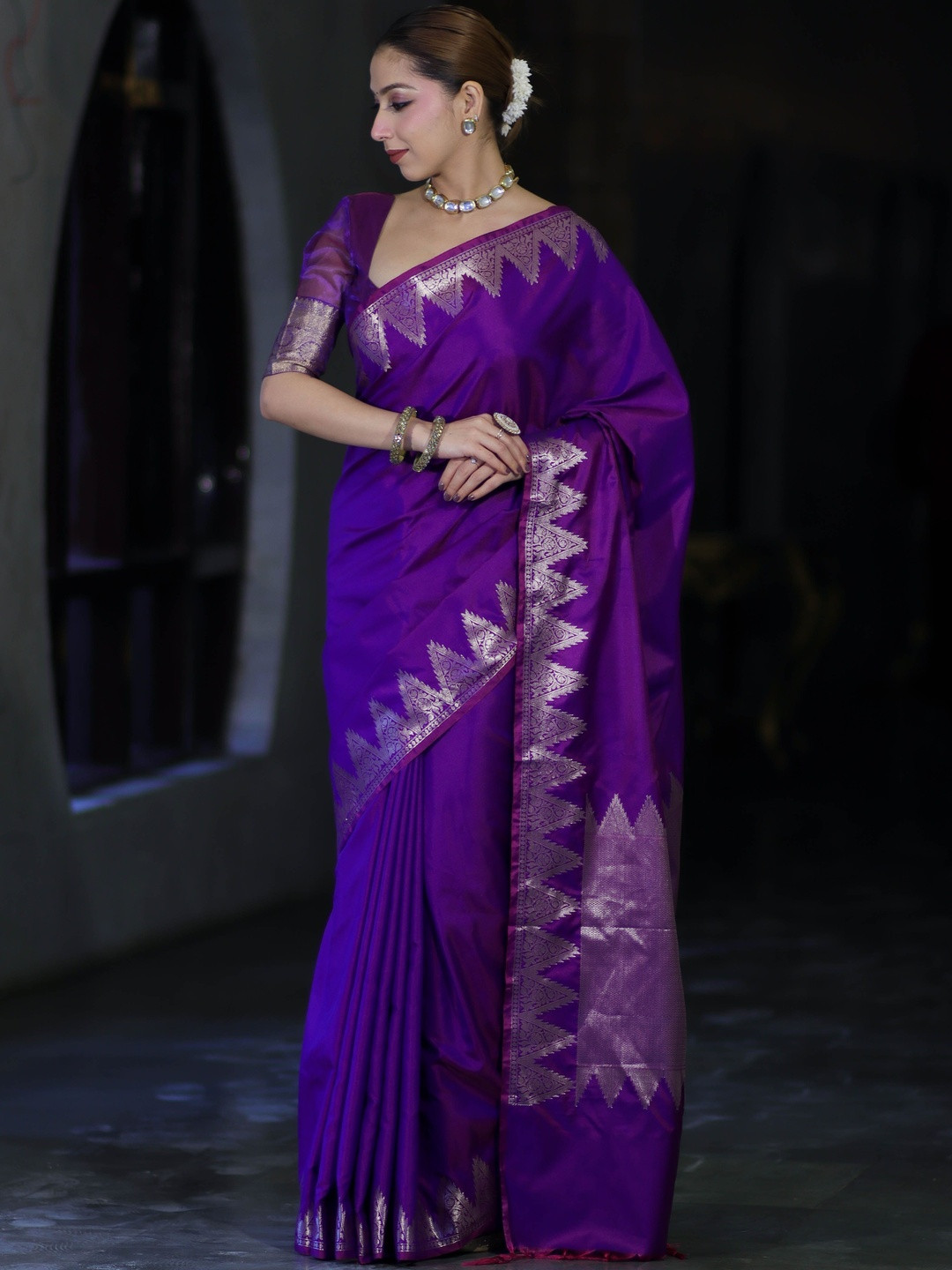 Banarasee Ethnic Motifs Zari Art Silk Banarasi Saree