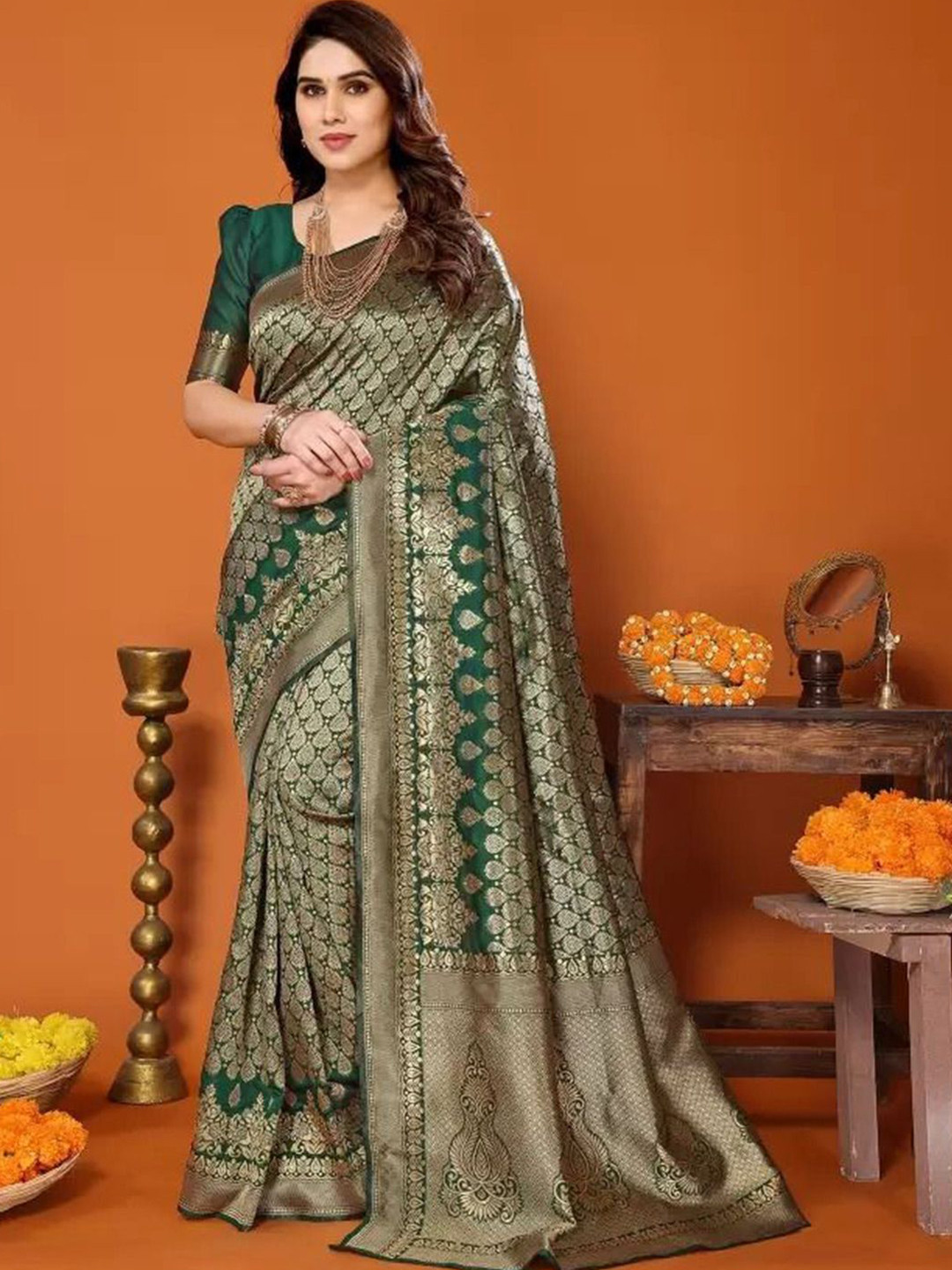 YUGAVEERAA New Silk Blend Woven Design Sarees