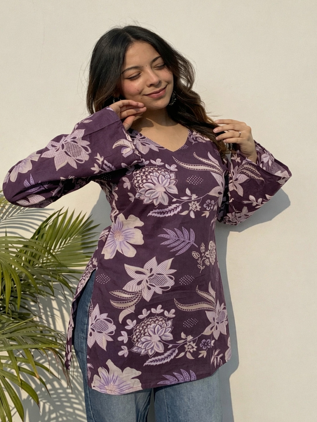 JAHIDA COMFORT WITH STYLE Floral Printed V-Neck Pure Cotton Kurti