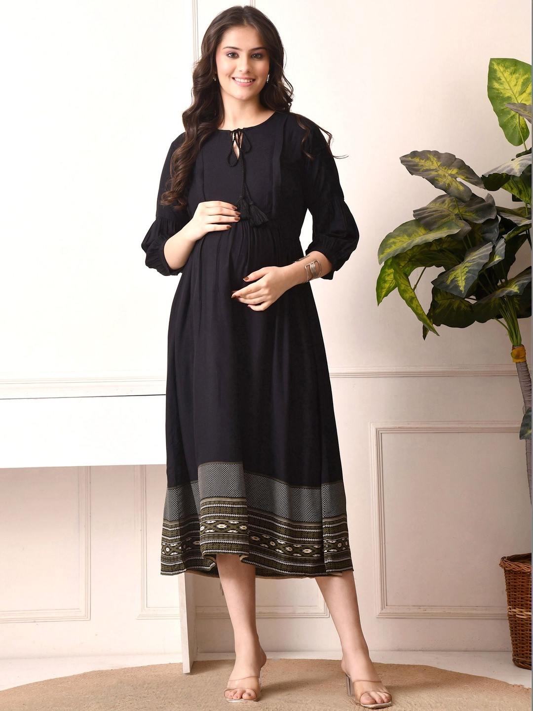 Aaruvi Ruchi Verma Maternity Dress