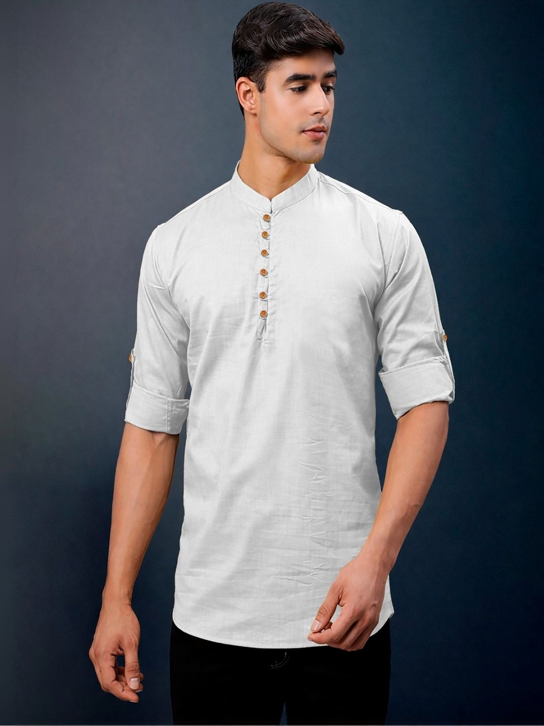 CLOTHING VEDA Men Mandarin Collar Kurta
