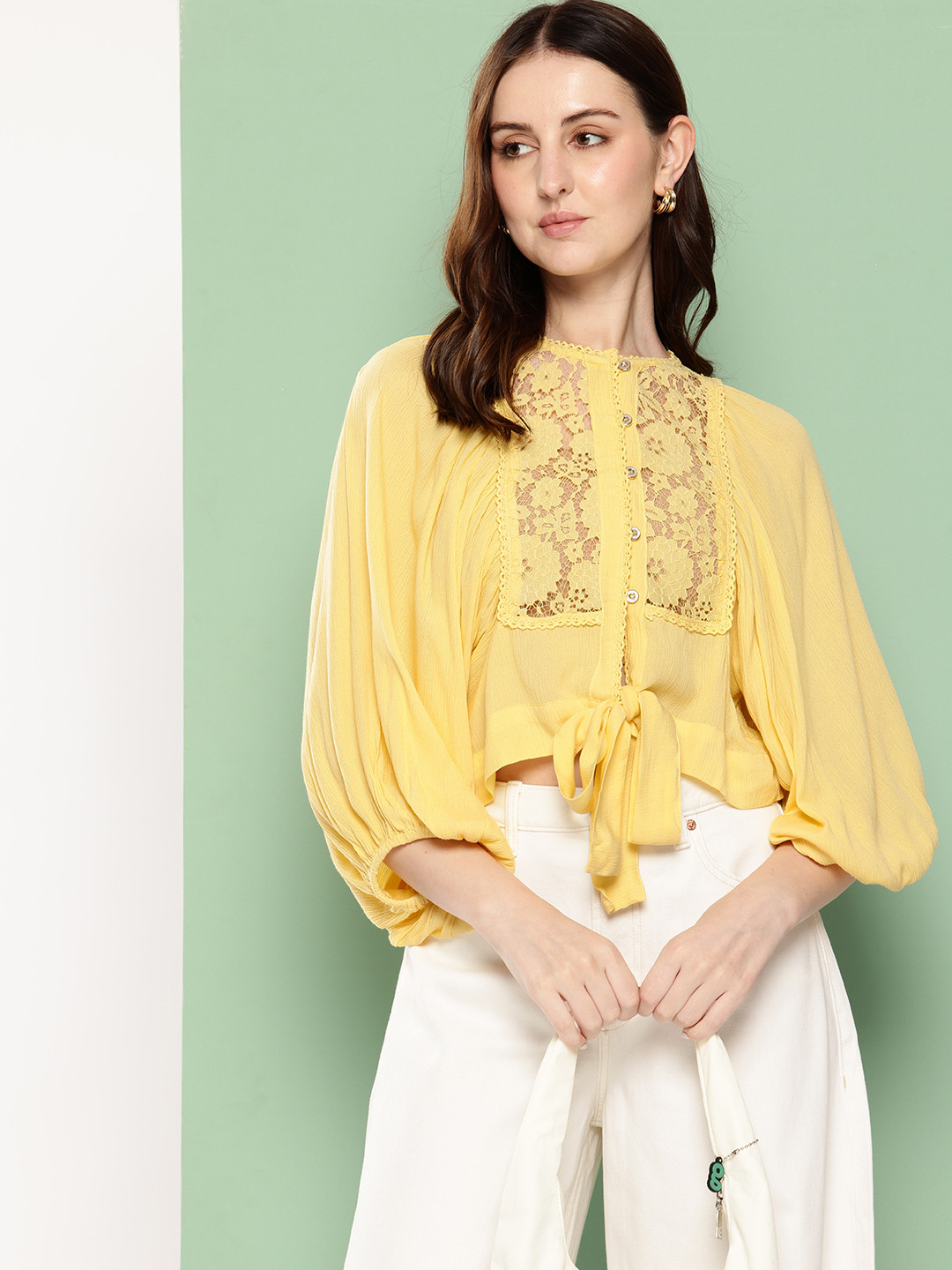 Killer Batwing Sleeve Lace Crop Top