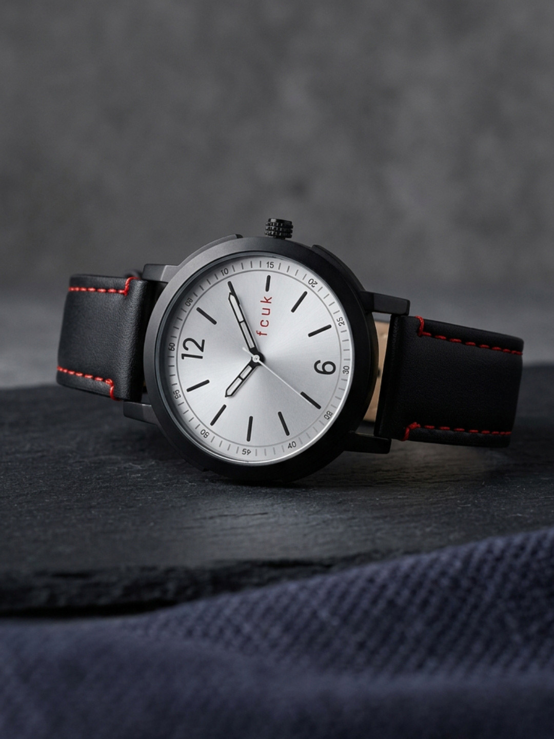 FCUK Men White Dial & Black Leather Straps Analogue Watch-FK00010C