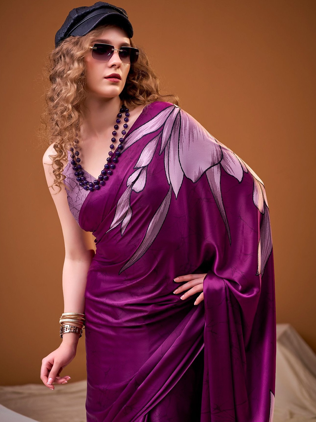 LOOKNBOOK ART Floral Satin Saree