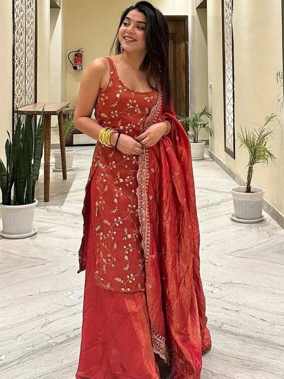 Growdamy Women Embroidered Regular Thread Work Kurta with Sharara & With Dupatta