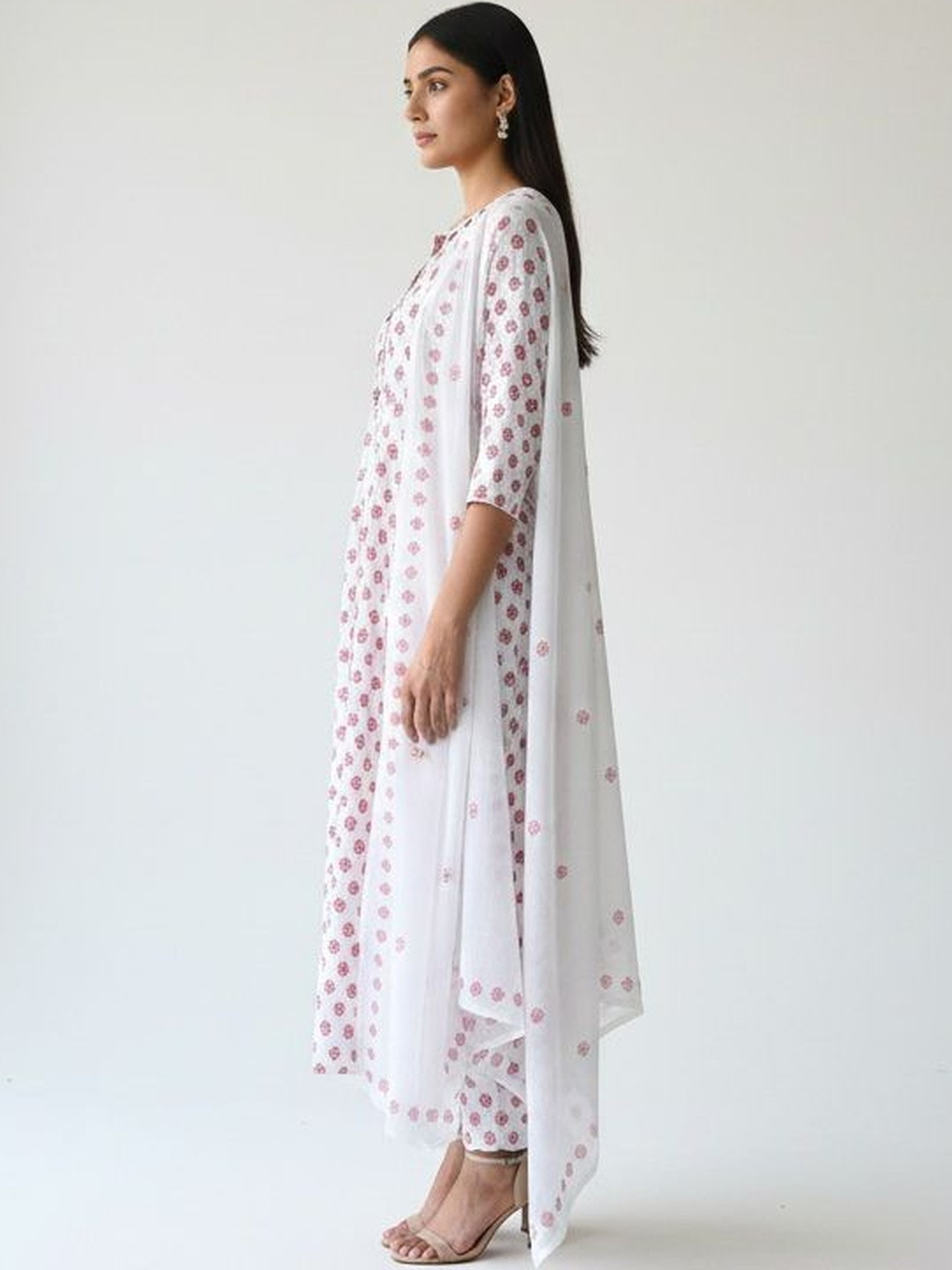 MAAND Women Printed Empire Pure Cotton Kurta with Trousers & With Dupatta