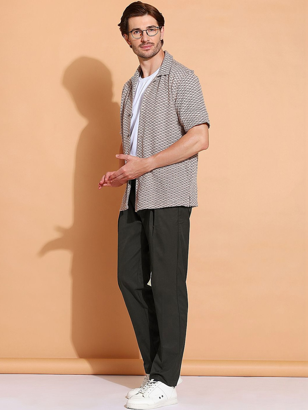Hence Men Relaxed Easy Wash Pleated Trousers