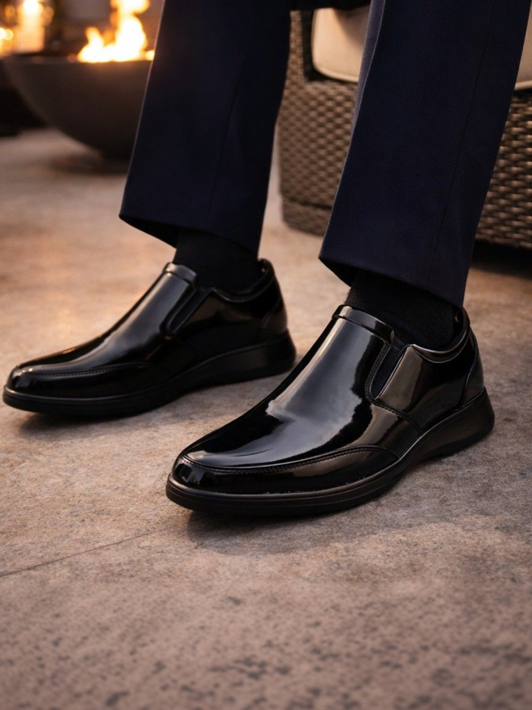 KRAASA Men Synthetic Leather Round Toe Slip-On Slip-On Shoes Formal Shoes