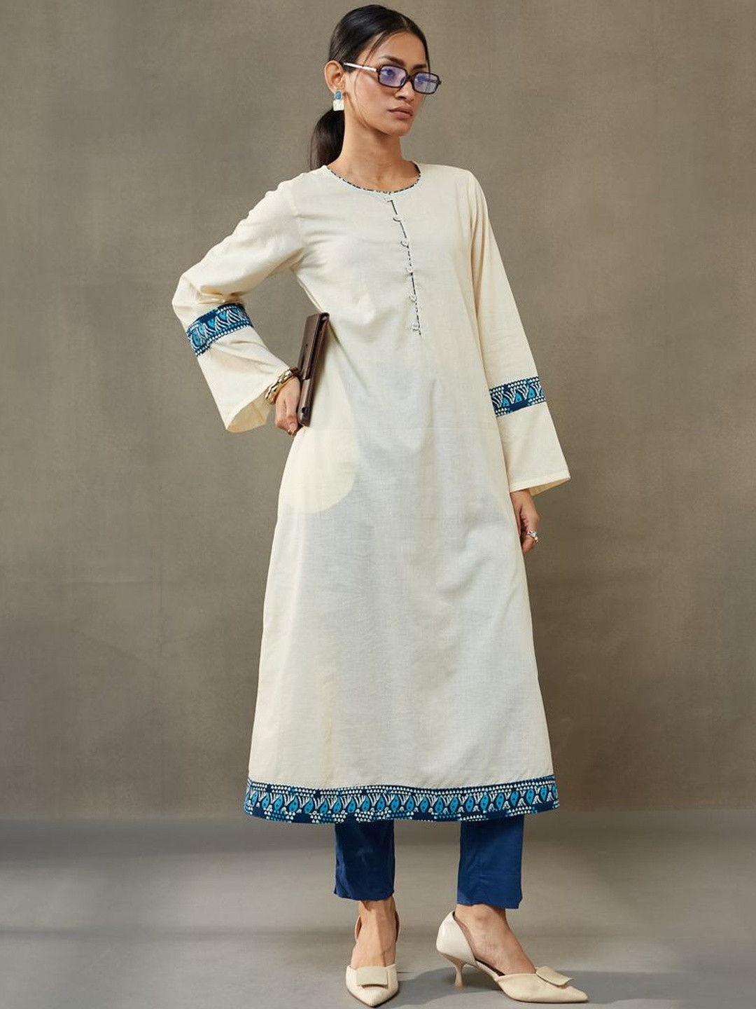 Navibhu Classic Women Flared Sleeves Cotton Kurta